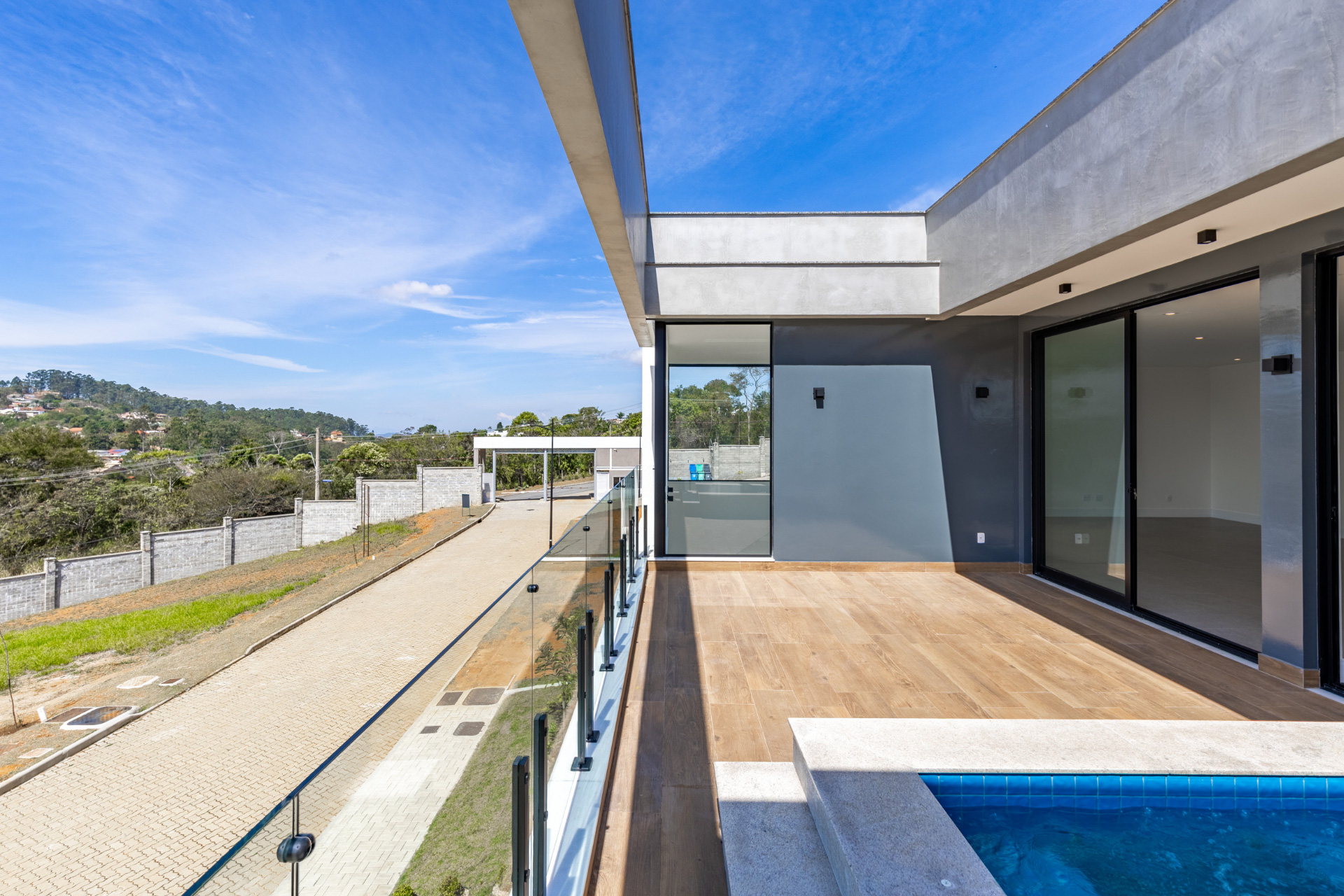 Casa 4 suítes, 367m² e 4 vagas no Aeroporto., foto 3