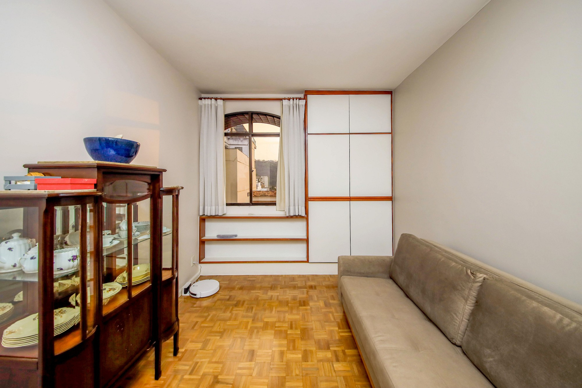 3 quartos com suíte no Vale do Ipê. Vaga na garagem., foto 6