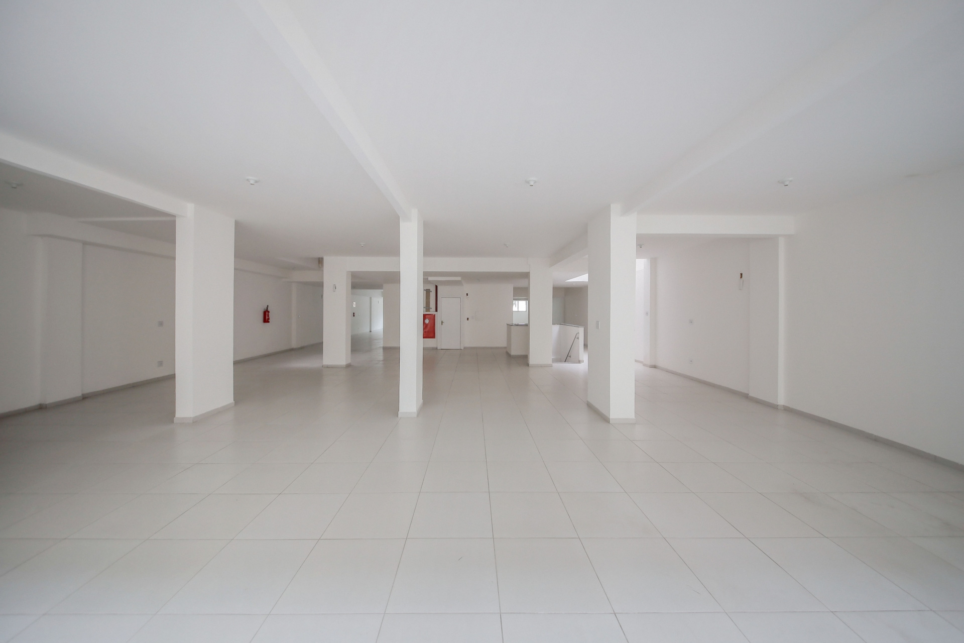 Loja ampla na maior avenida. 700m², 1 vaga., foto 13