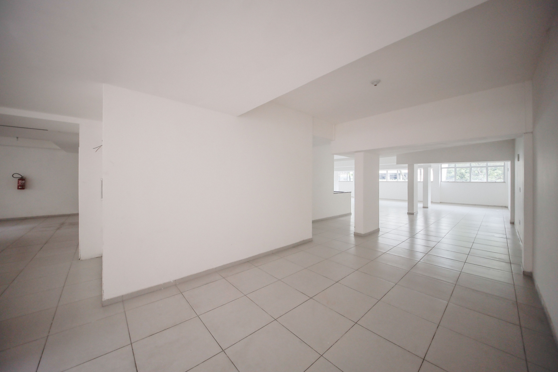 Loja ampla na maior avenida. 700m², 1 vaga., foto 16