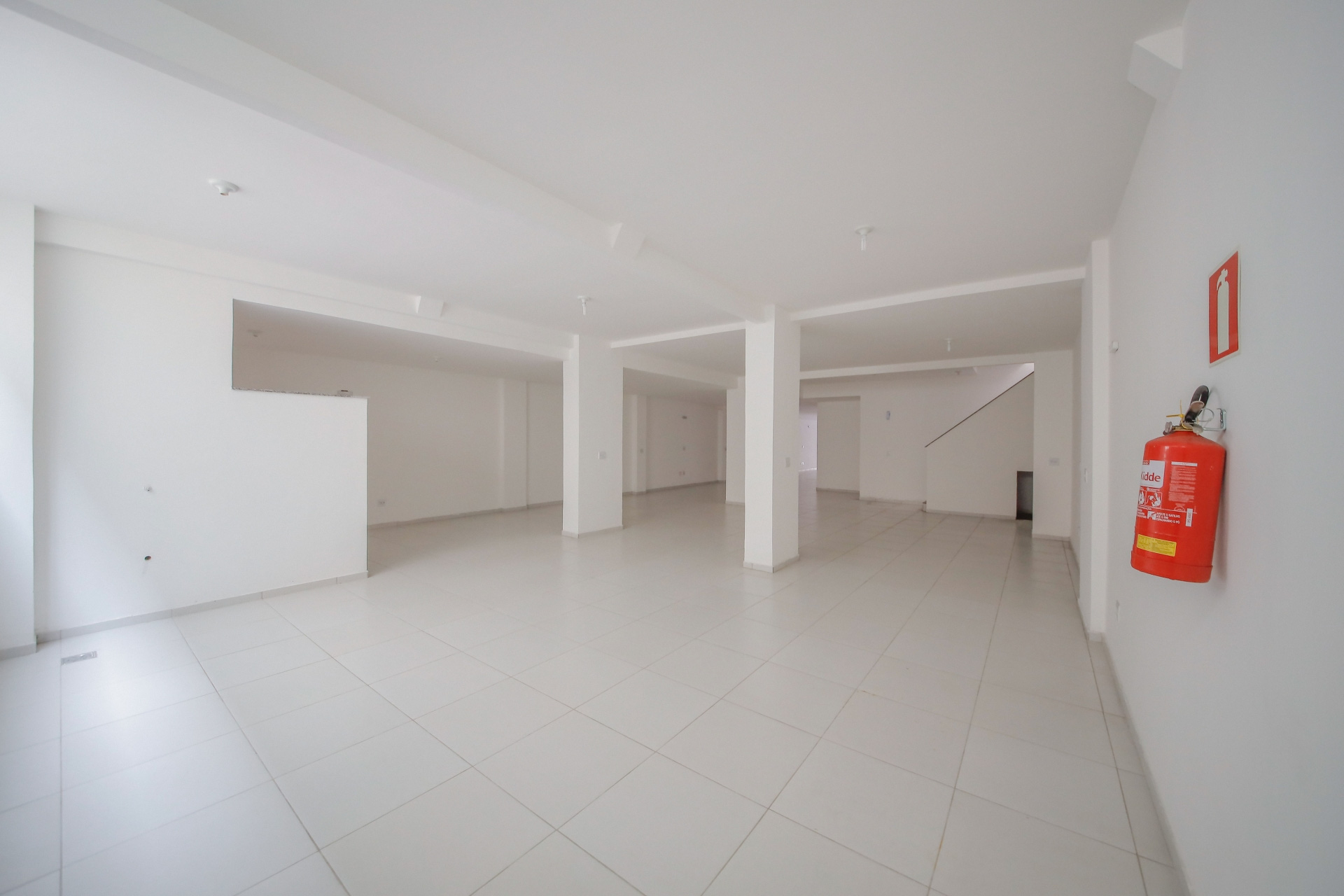 Loja ampla na maior avenida. 700m², 1 vaga., foto 6