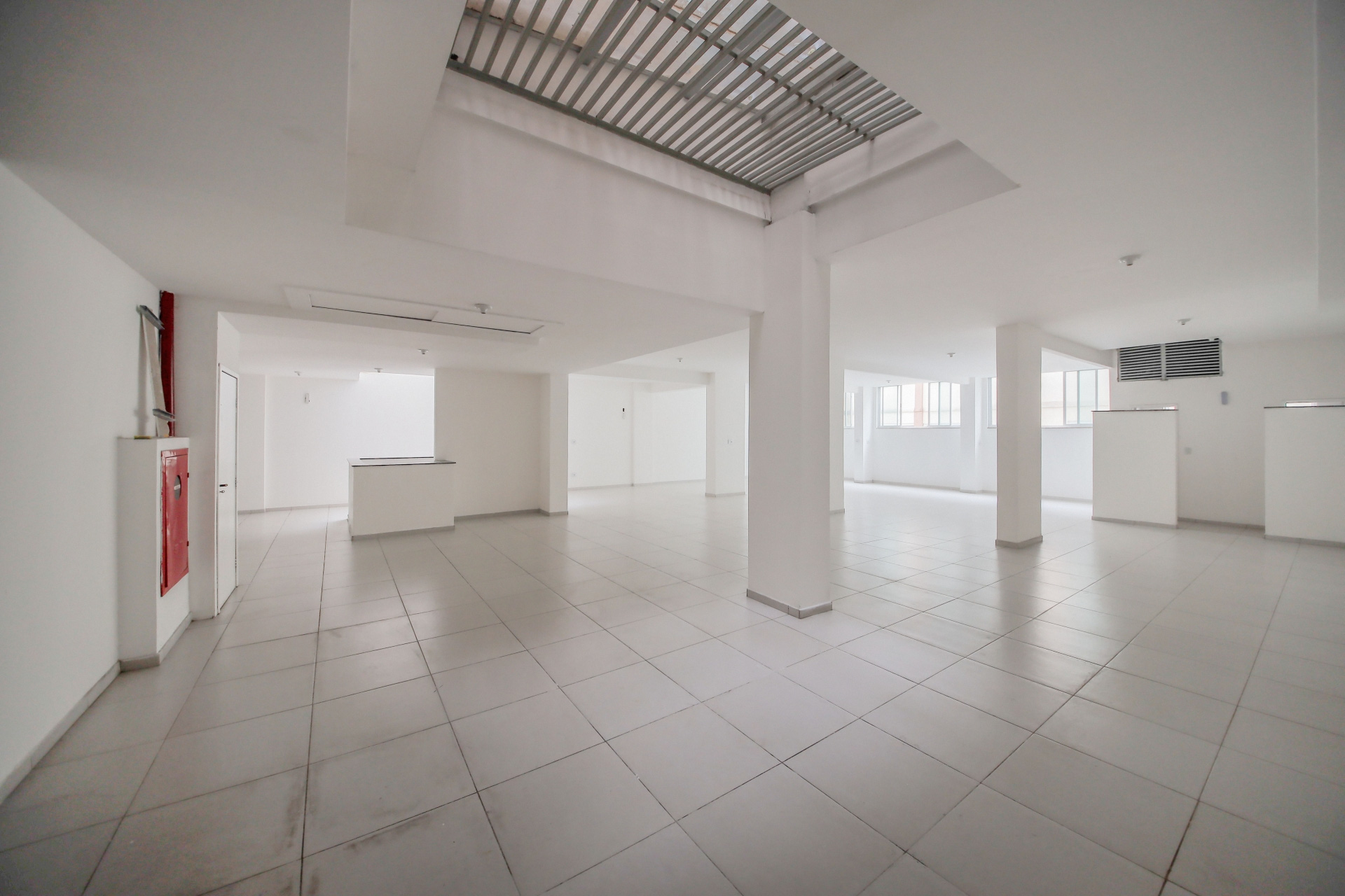 Loja ampla na maior avenida. 700m², 1 vaga., foto 12