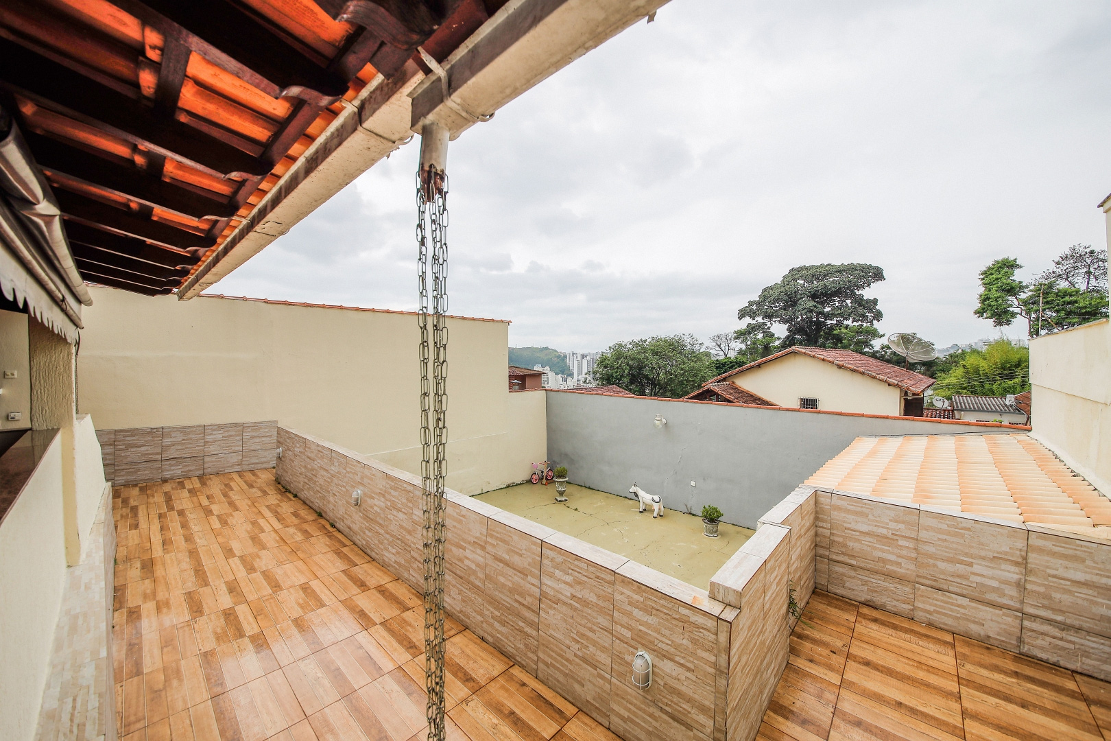 Casa arejada no Paineiras. Jardim com espaço., foto 20