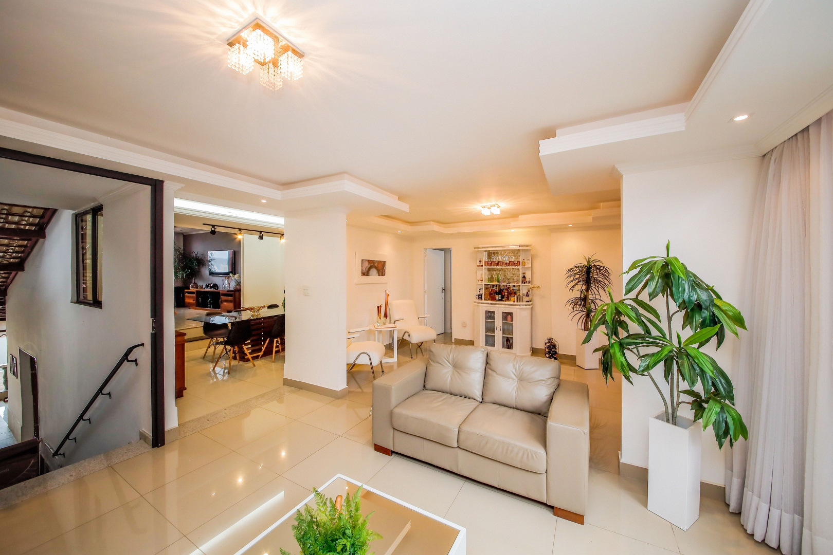 Casa arejada no Paineiras. Jardim com espaço., foto 5