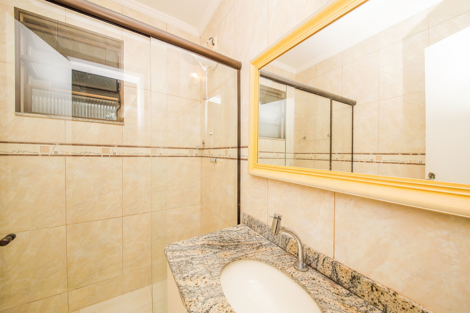 Casa arejada no Paineiras. Jardim com espaço., foto 14