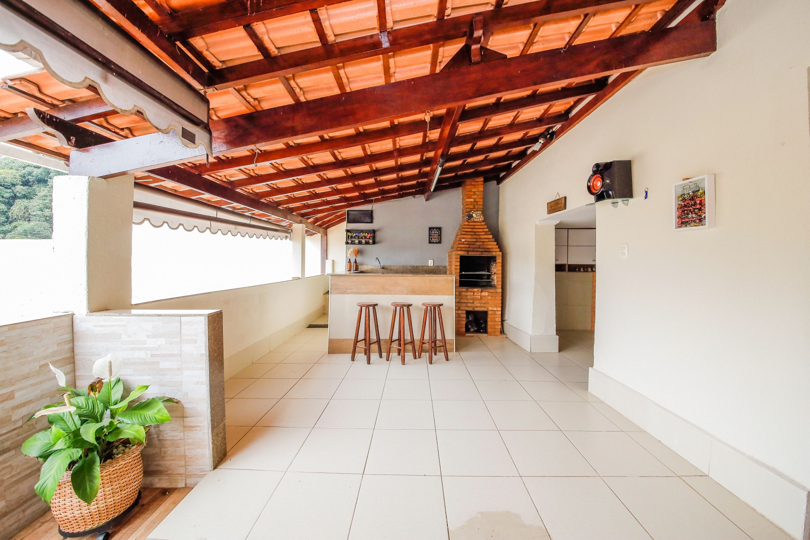 Casa arejada no Paineiras. Jardim com espaço., foto 17