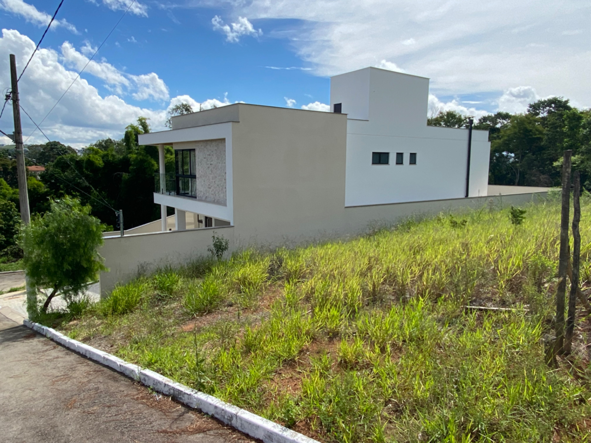 São Pedro: Lote plano, 526m², em condomínio fechado., foto 3