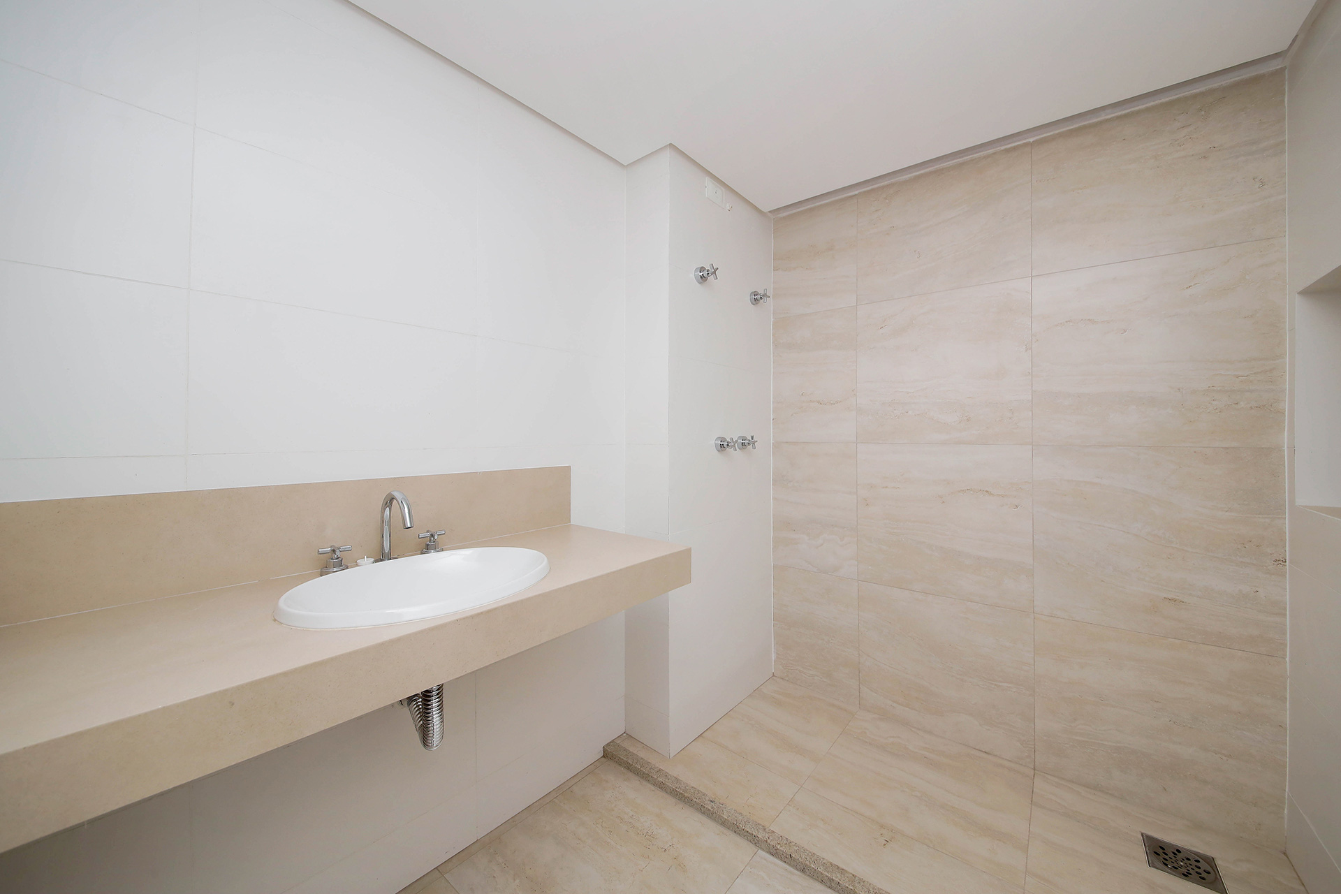 Granbery: 4 quartos, novo e perto do Centro., foto 9