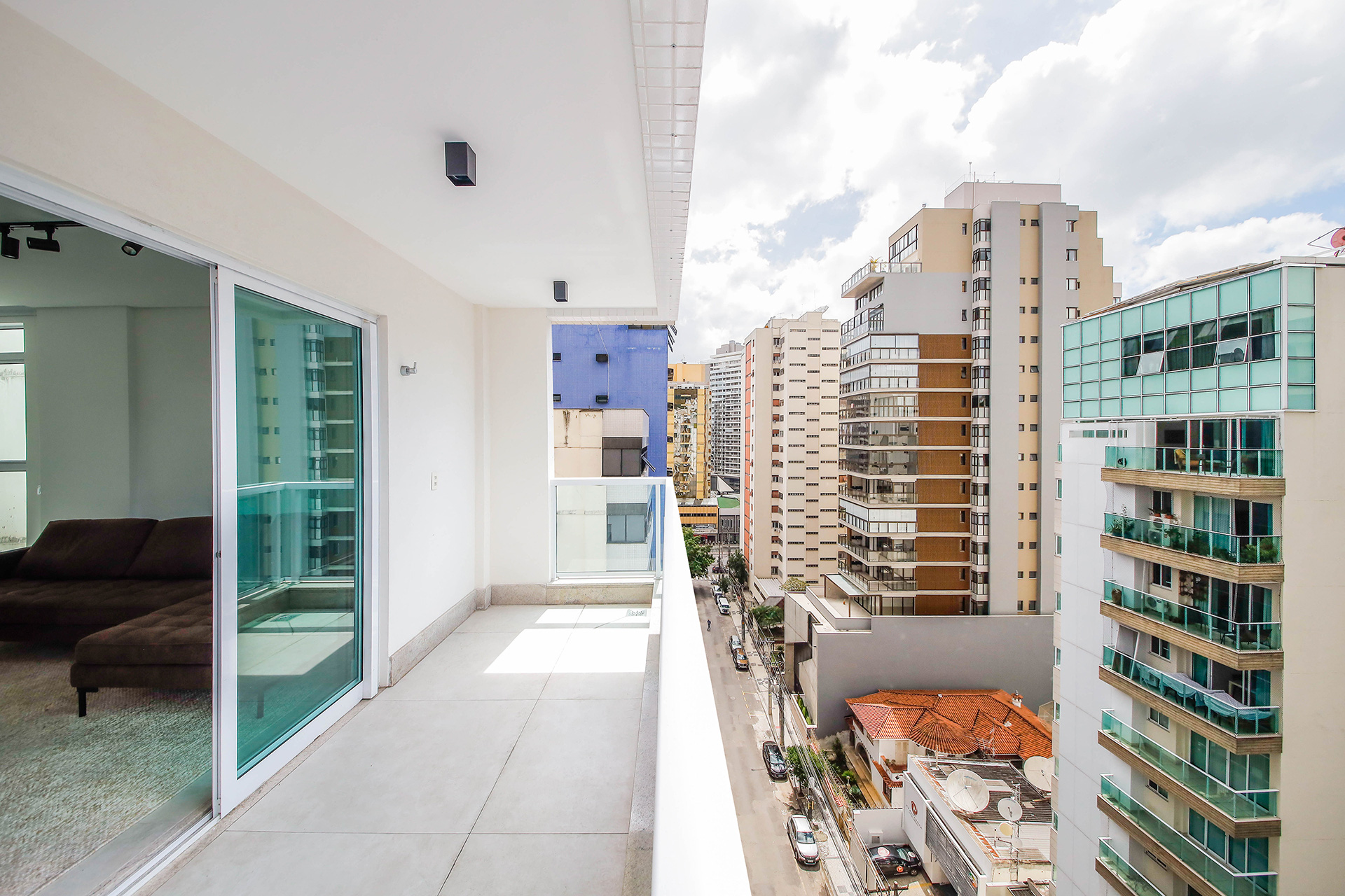 Centro: 4 quartos, 3 suítes, varanda ampla., foto 1