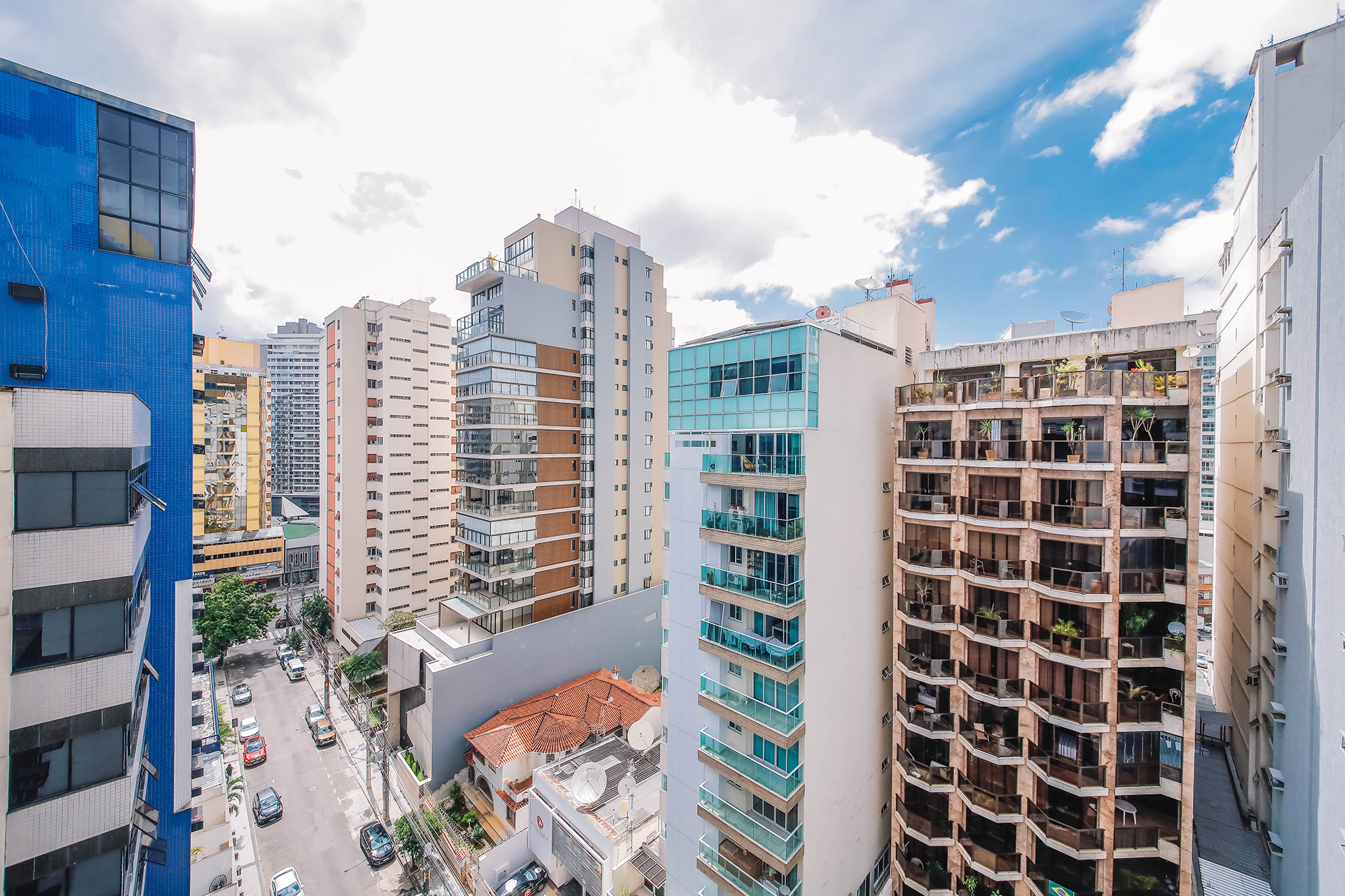 Centro: 4 quartos, 3 suítes, varanda ampla., foto 4
