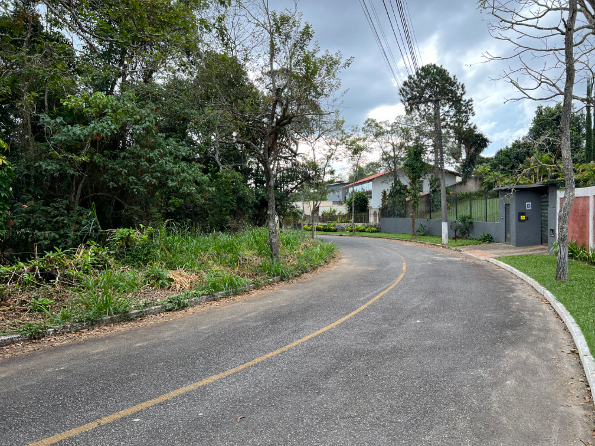 Terreno de 1940m² no Bosque do Imperador. Espaço para criar., foto 4