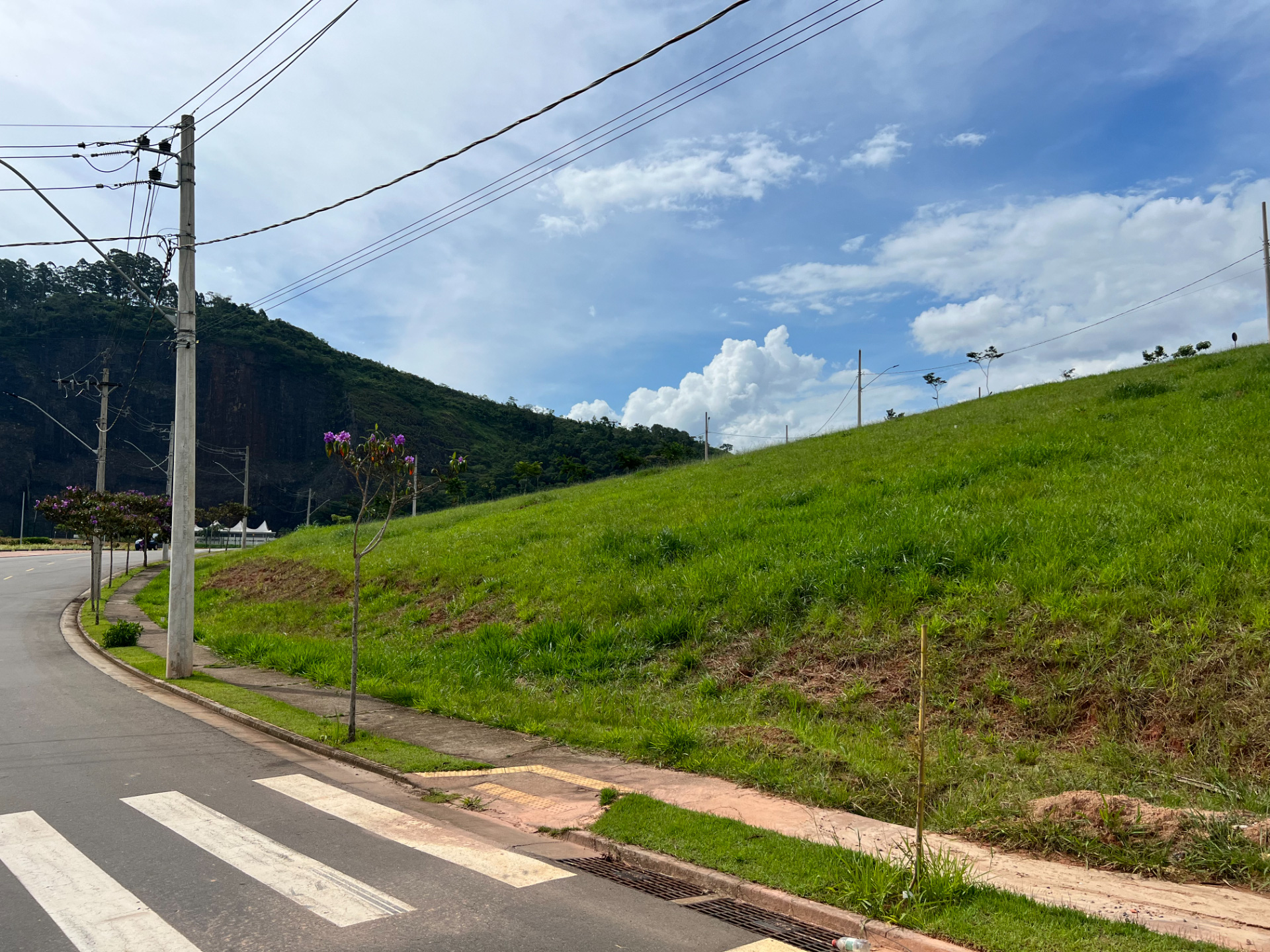 Terreno no Estrela Alta. Em frente ao clube., foto 2