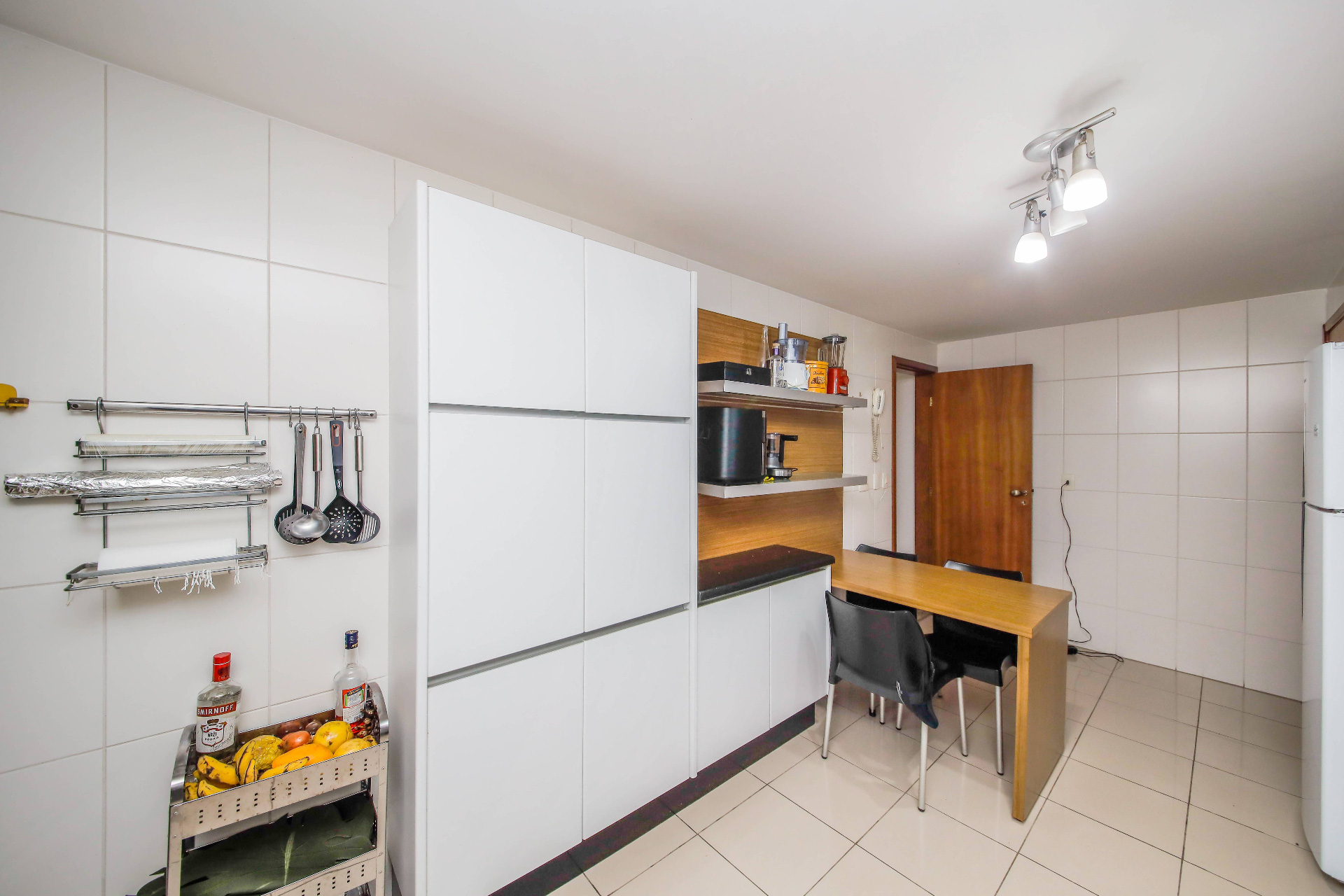 Varanda e 3 vagas no Centro. Amplo, 230m²., foto 16