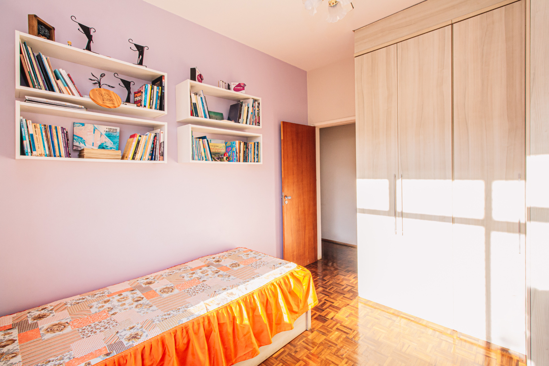 Centro. 3 quartos com sala espaçosa e ótima ventilação., foto 4