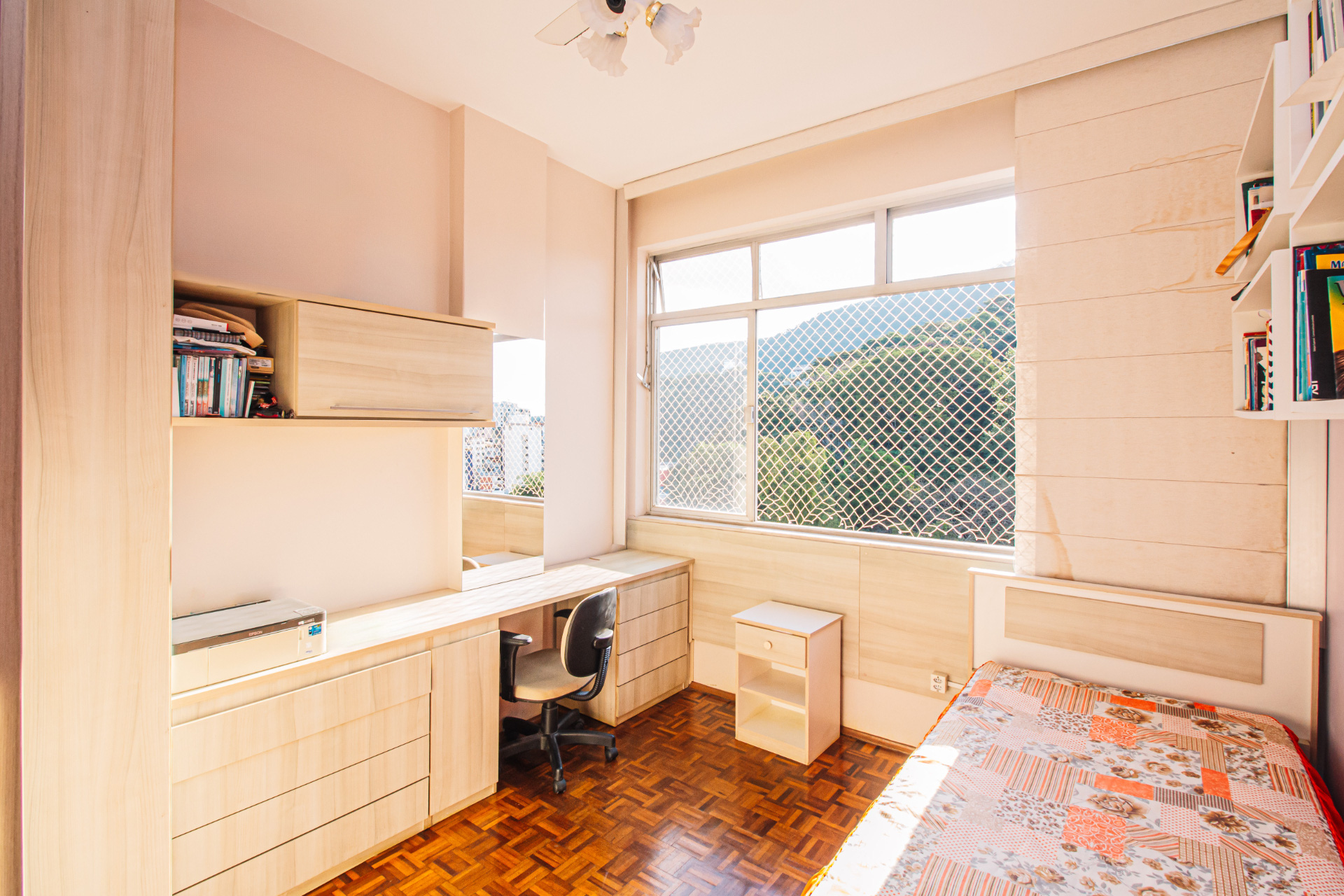 Centro. 3 quartos com sala espaçosa e ótima ventilação., foto 3