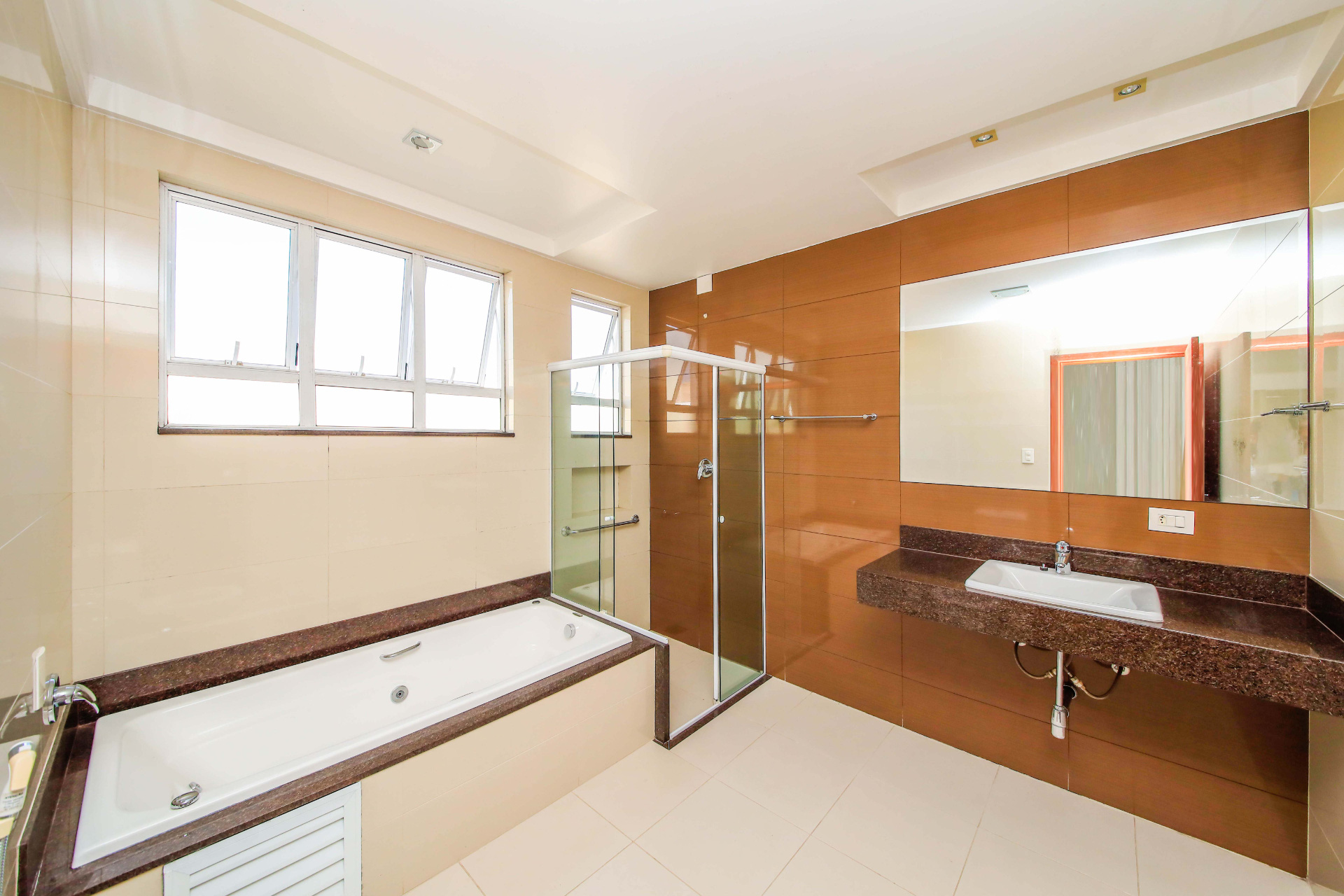Casa em São Pedro: privacidade, lazer e 3 vagas., foto 16