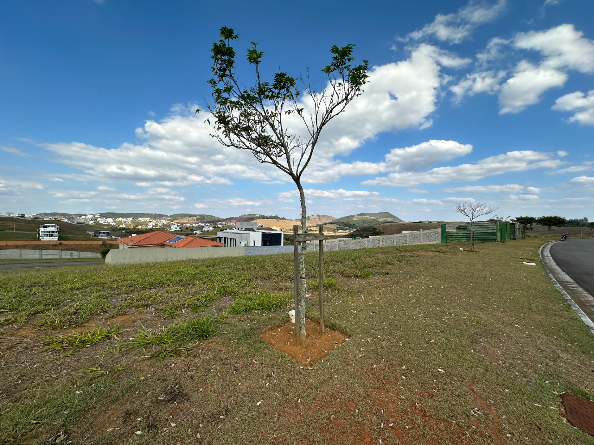 Alphaville: Lote em declive com 472 m², foto 4