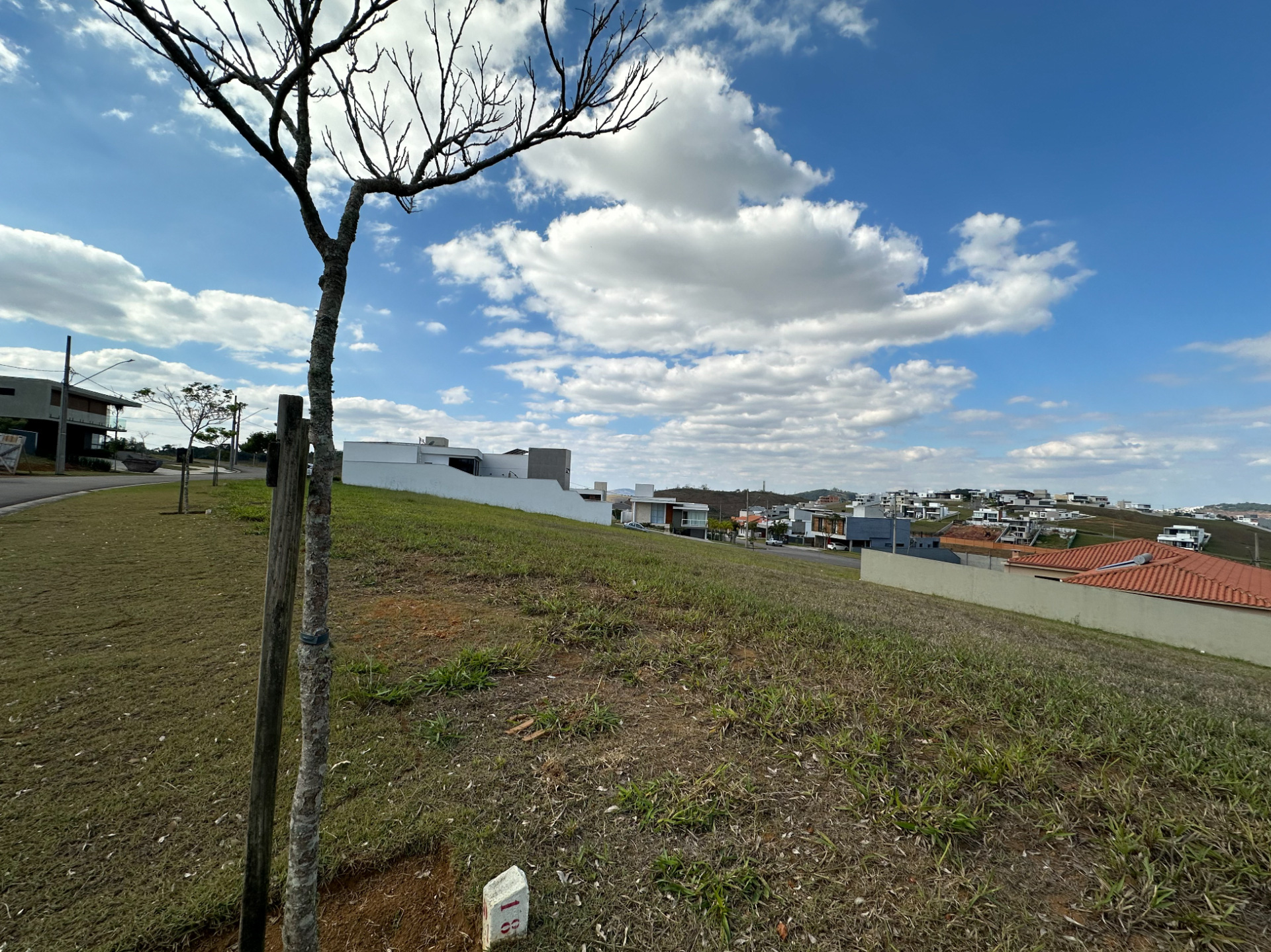 Alphaville: Lote em declive com 472 m², foto 6