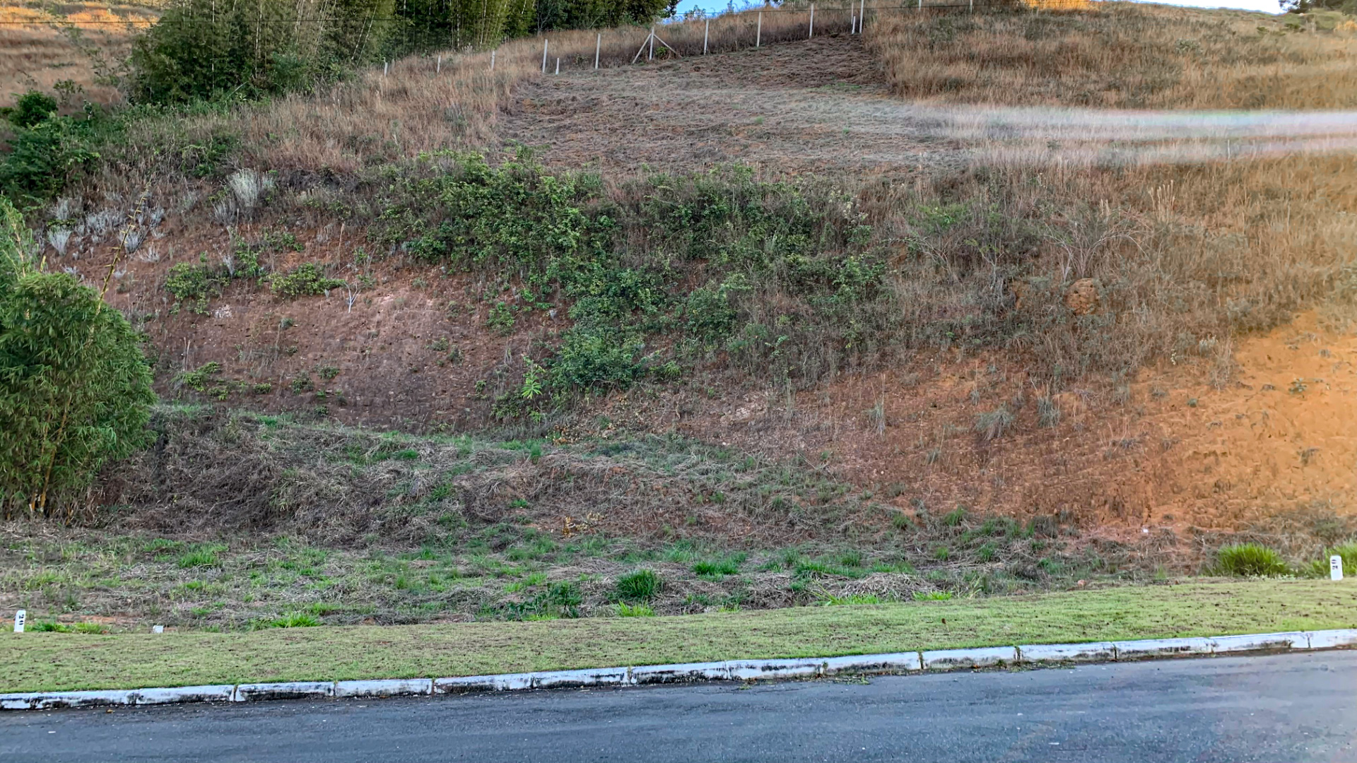 São Pedro: Lote 585 m² de frente para a reserva., foto 2