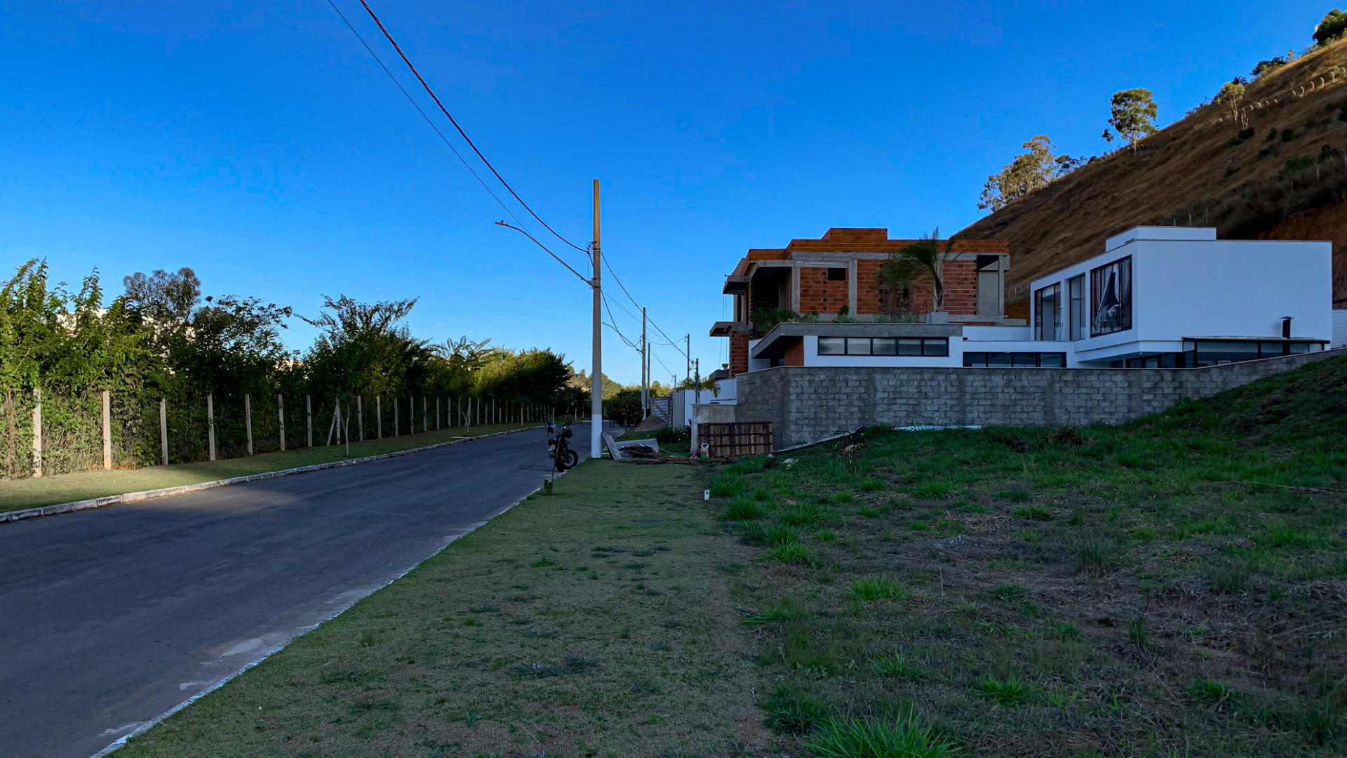 São Pedro: Terreno de 598m² em condomínio reservado, foto 4
