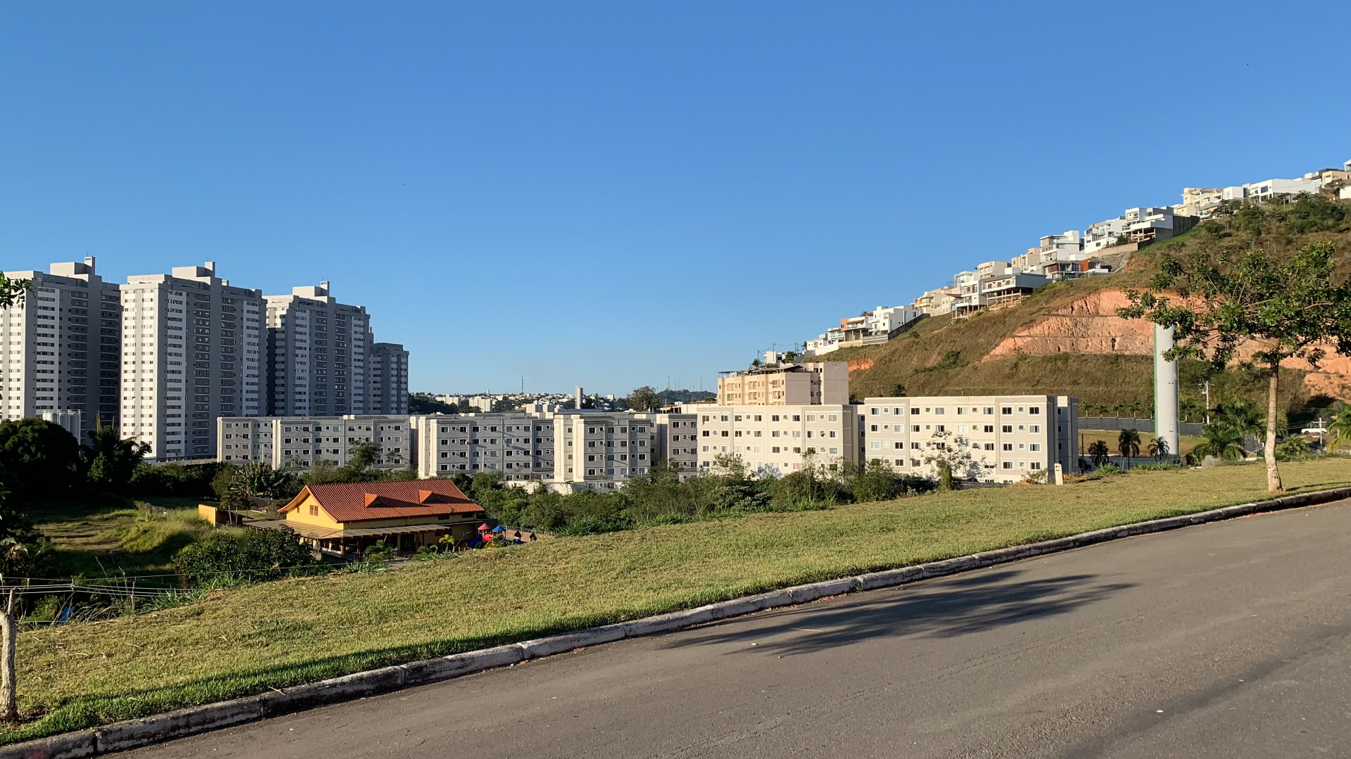 Lote no São Pedro. Vista livre, 403 m²., foto 5