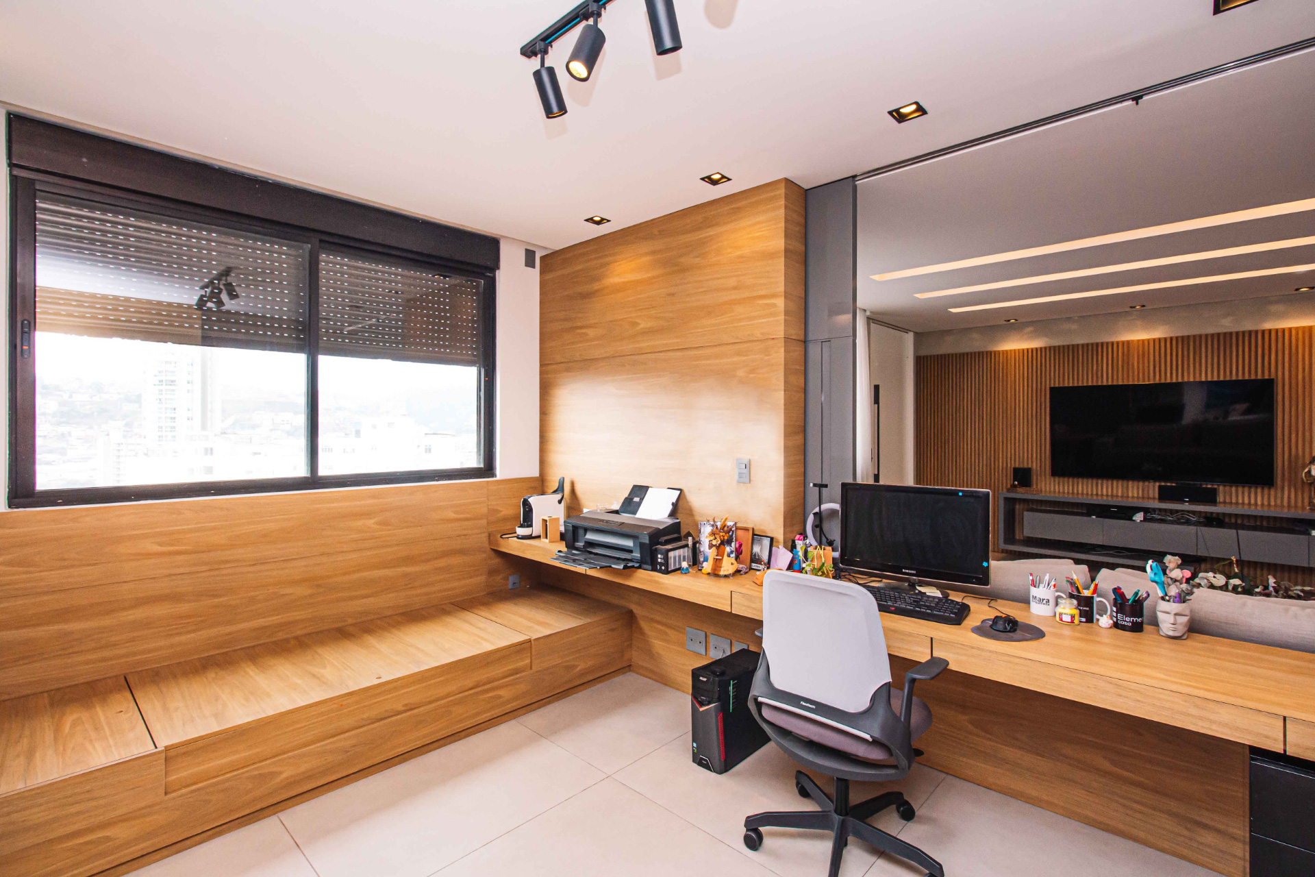 Santa Helena: 240m², 4 suítes, detalhes charmosos., foto 6