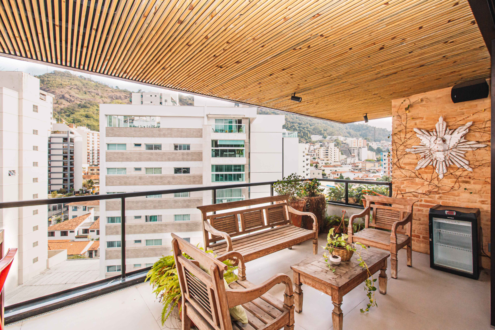 Santa Helena: 240m², 4 suítes, detalhes charmosos., foto 16