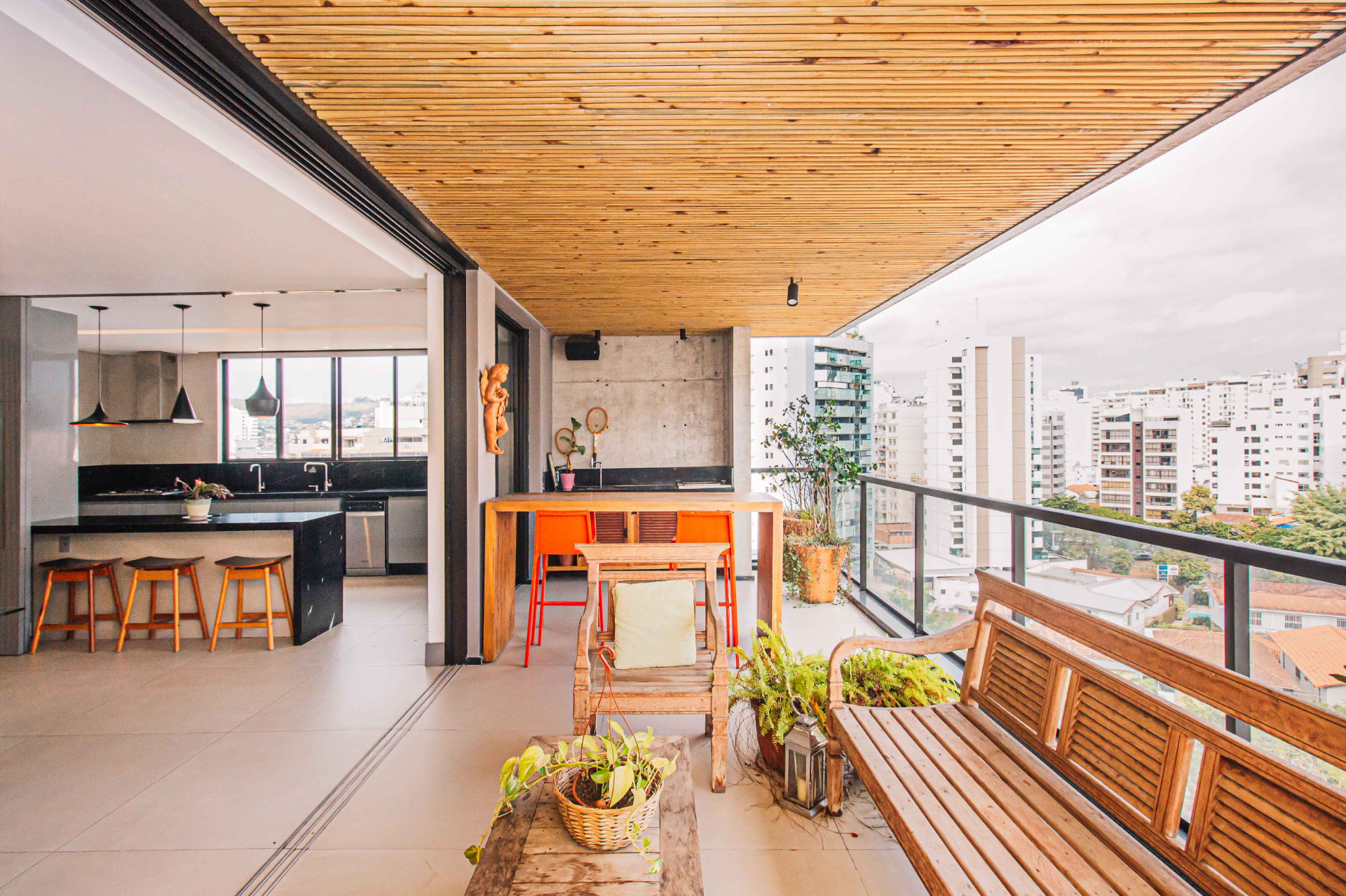 Santa Helena: 240m², 4 suítes, detalhes charmosos., foto 14