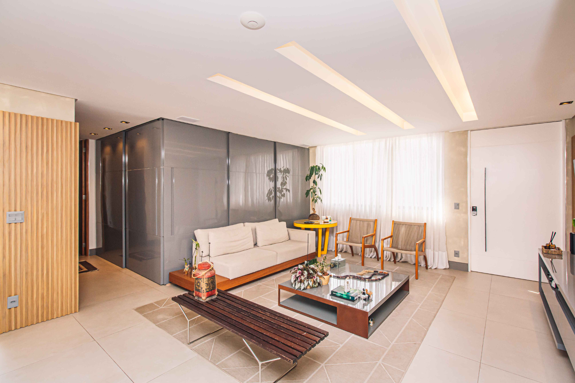 Santa Helena: 240m², 4 suítes, detalhes charmosos., foto 4