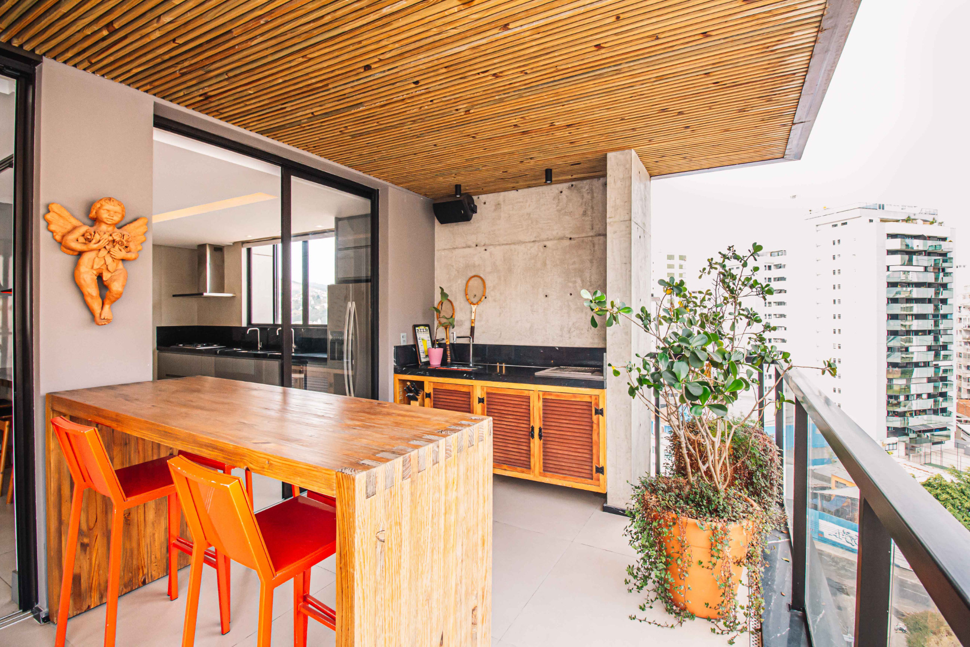 Santa Helena: 240m², 4 suítes, detalhes charmosos., foto 13