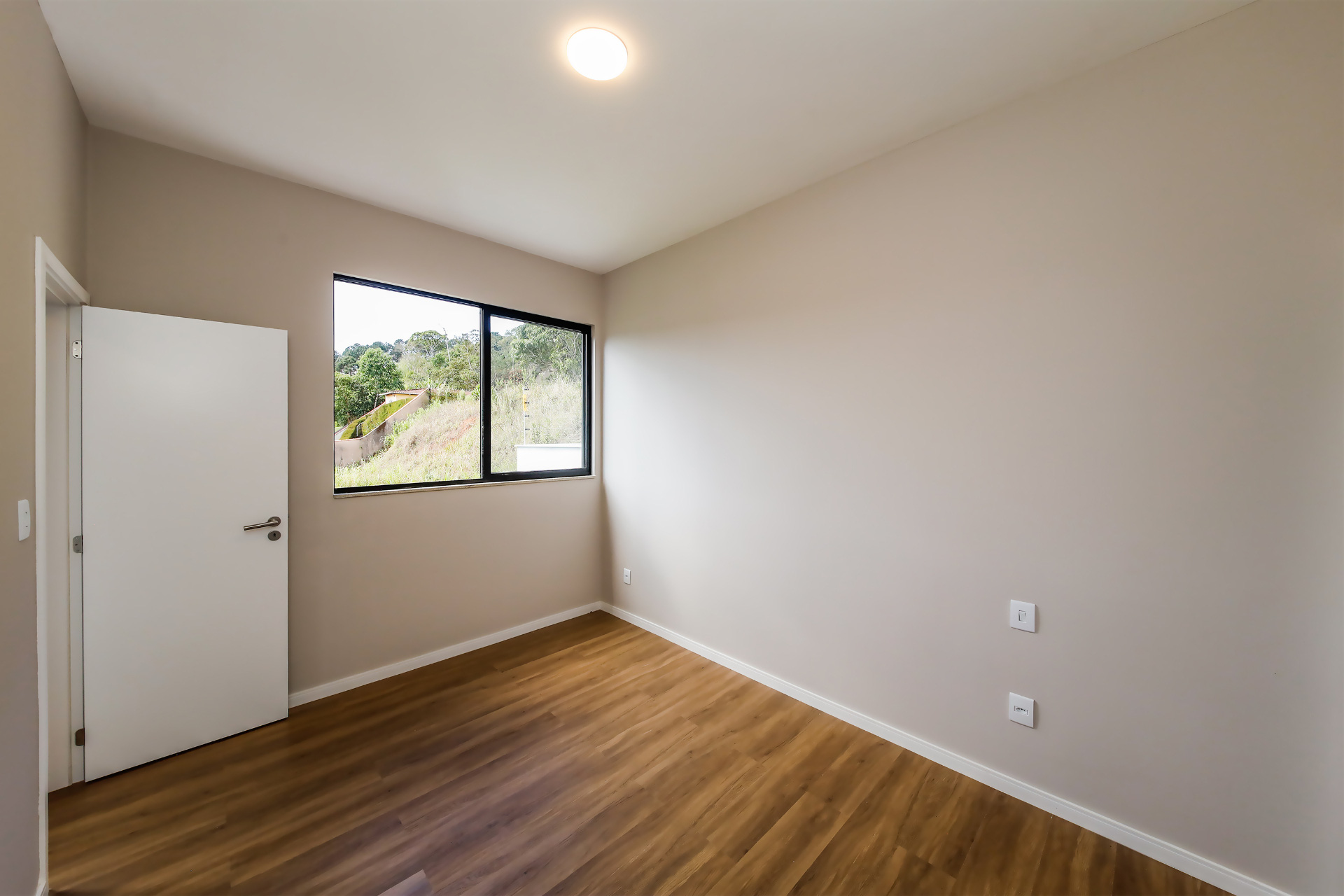 Condomínio reservado, 3 suítes. Casa nova., foto 19