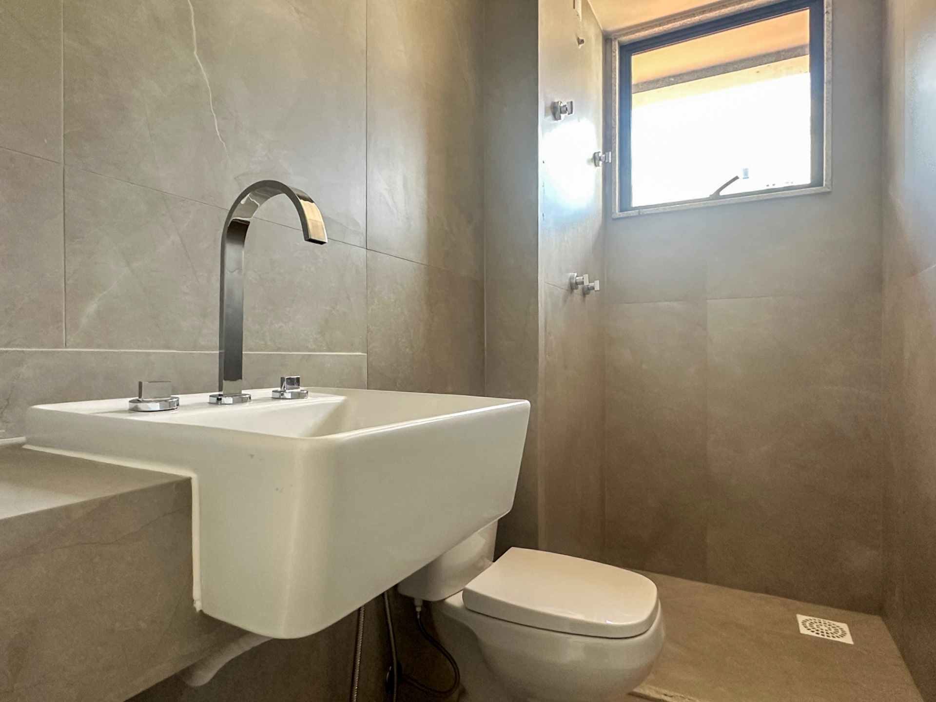 Bom Pastor: 2 suítes. Apartamento iluminado., foto 13
