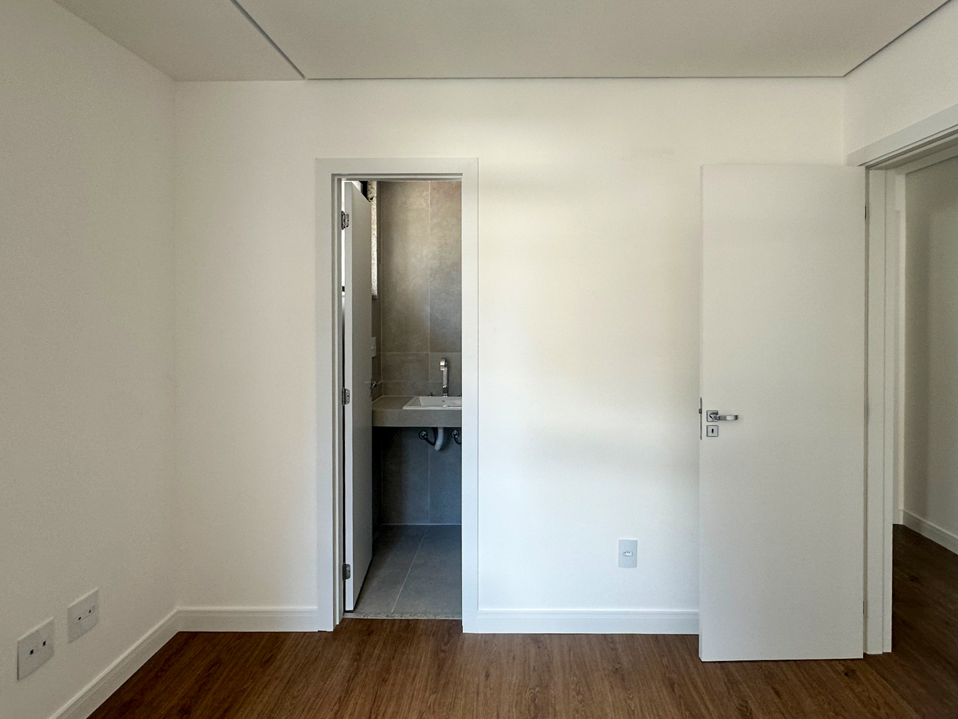 Bom Pastor: 2 suítes. Apartamento iluminado., foto 9