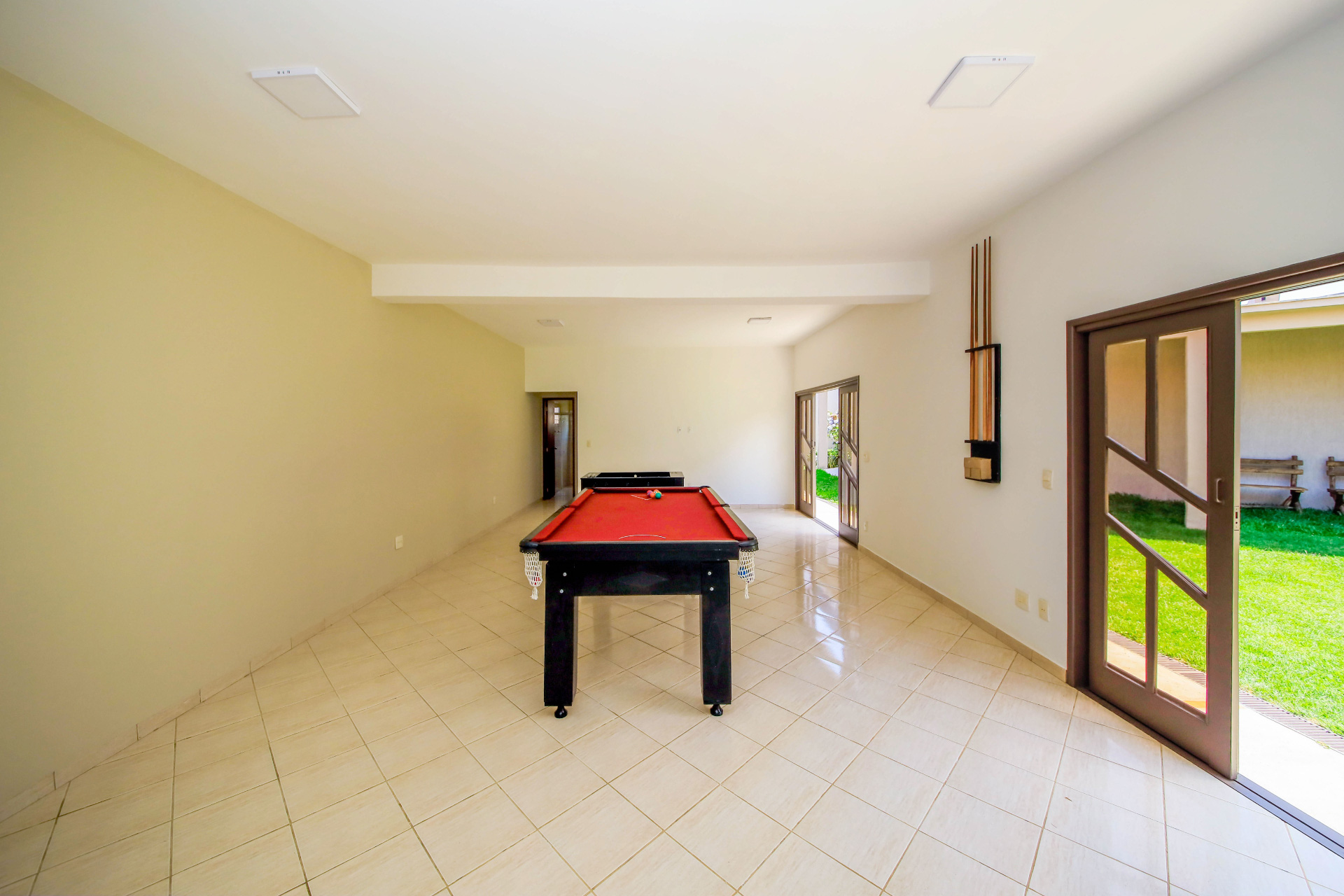 Casa reformada, clássica, em dois terrenos. Spina Ville II, foto 26