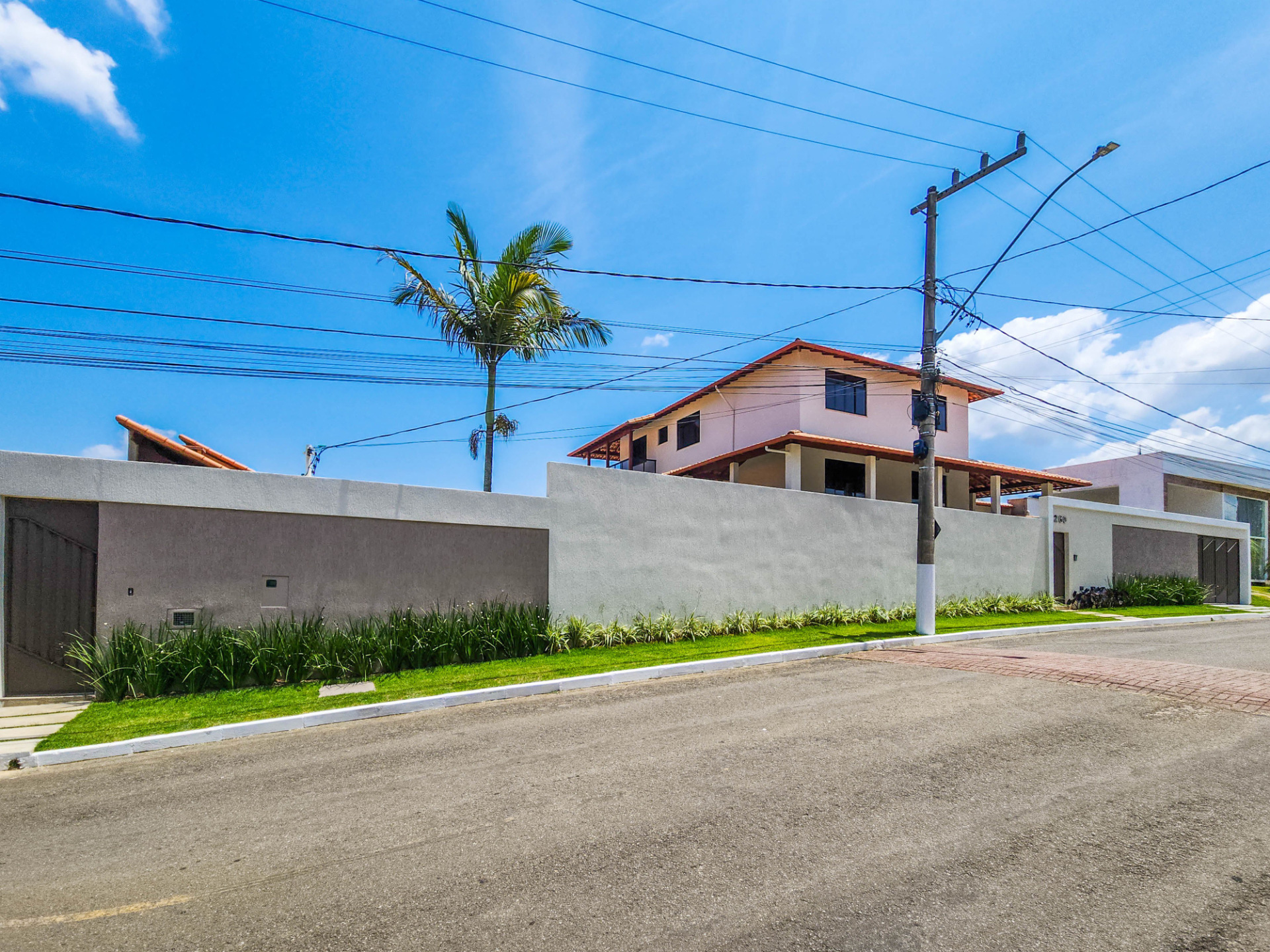 Casa reformada, clássica, em dois terrenos. Spina Ville II, foto 33
