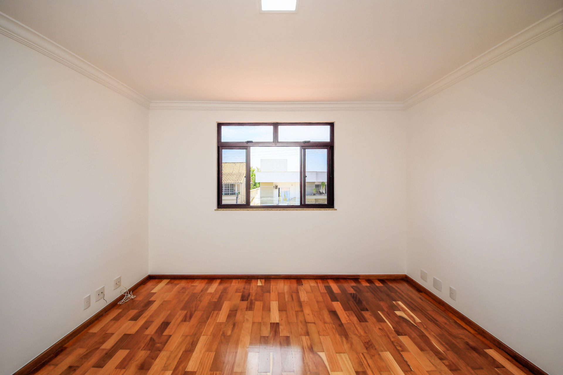 Casa reformada, clássica, em dois terrenos. Spina Ville II, foto 9
