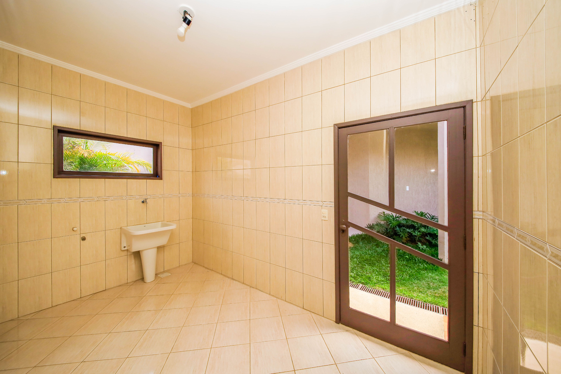 Casa reformada, clássica, em dois terrenos. Spina Ville II, foto 31