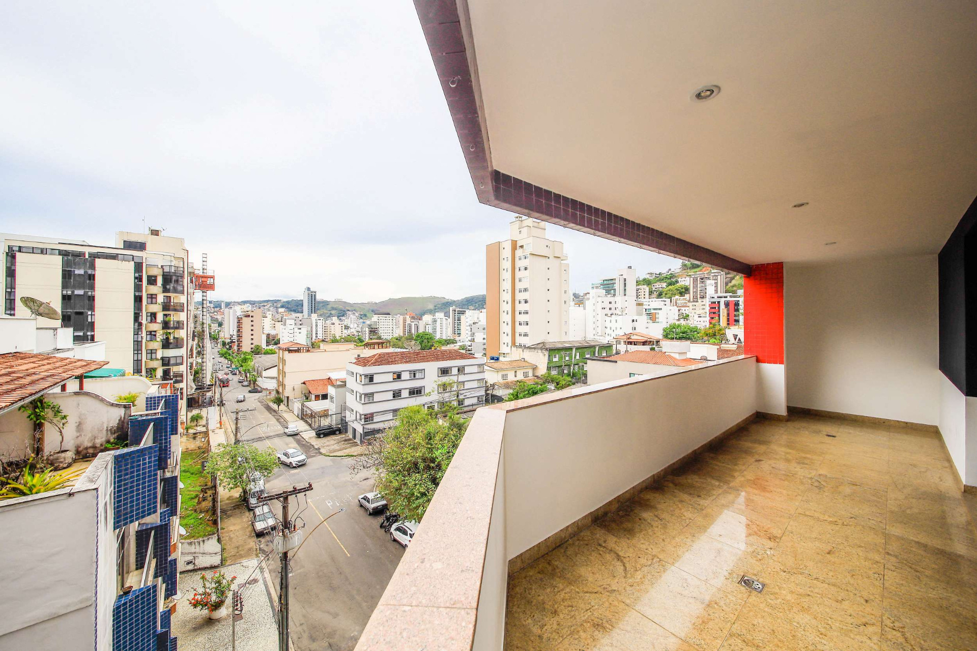 Clássico 312m² no Bom Pastor. 4 vagas e lazer., foto 3