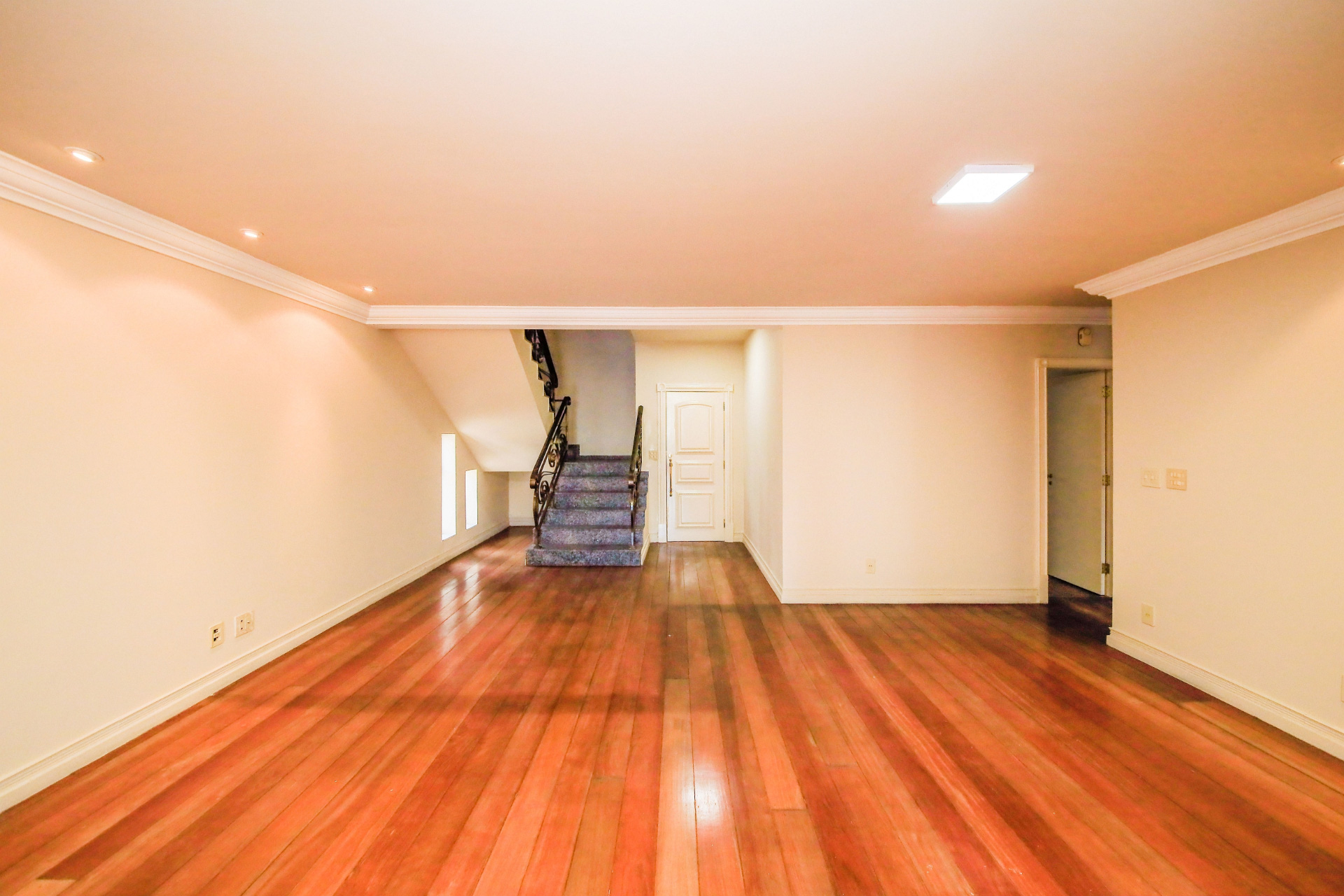 Cobertura no Centro: 418m², 4 vagas. Conforto amplo., foto 16