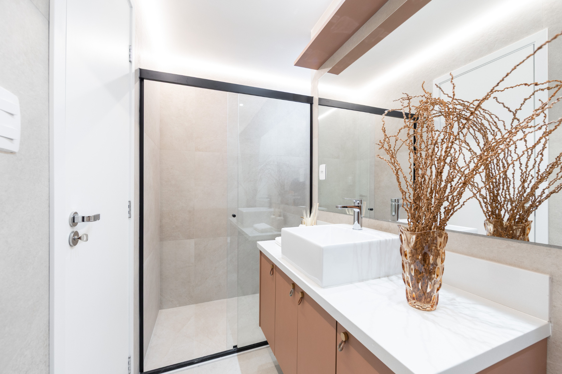 Centro. Apartamento de 156m² com 4 suítes, 2 vagas., foto 27