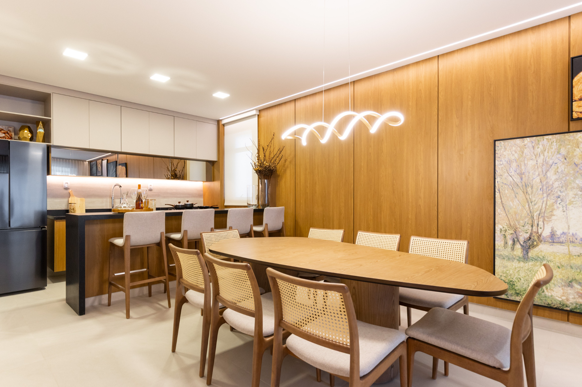 Centro. Apartamento de 156m² com 4 suítes, 2 vagas., foto 4