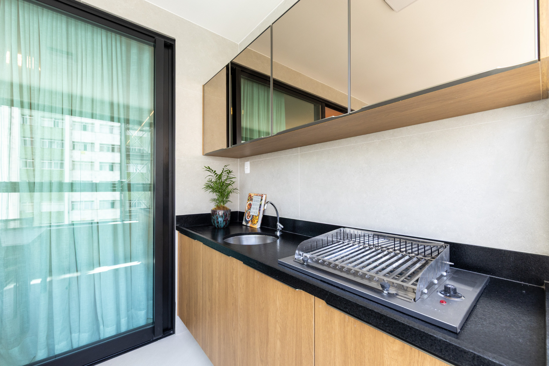 Centro. Apartamento de 156m² com 4 suítes, 2 vagas., foto 17