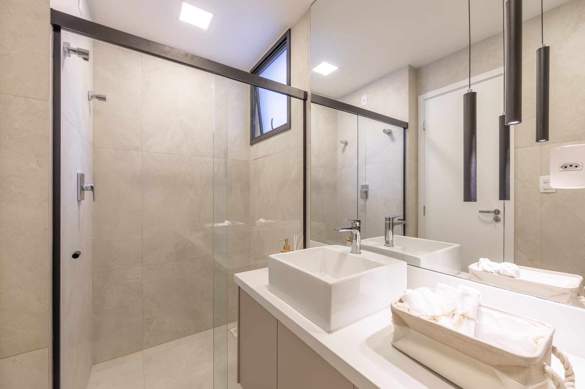 Centro. Apartamento de 156m² com 4 suítes, 2 vagas., foto 31