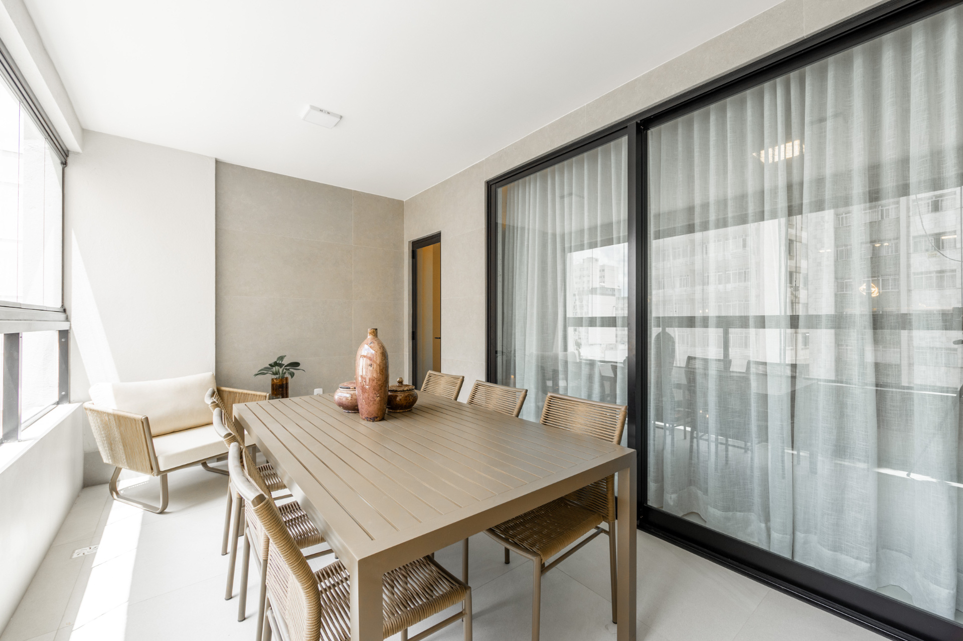 Centro. Apartamento de 156m² com 4 suítes, 2 vagas., foto 18