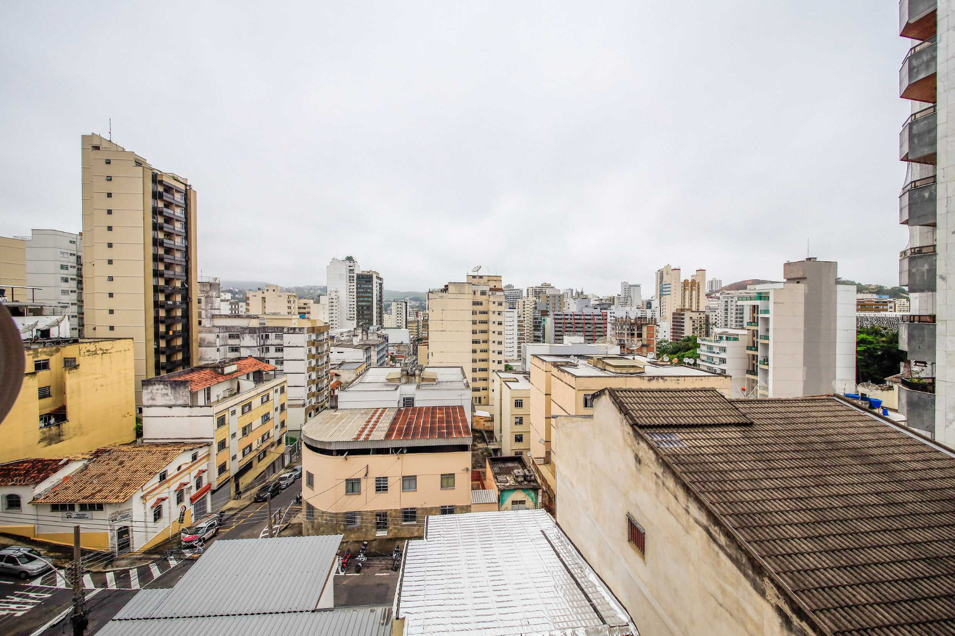 Centro: 3 quartos, suíte e varanda generosa, foto 8