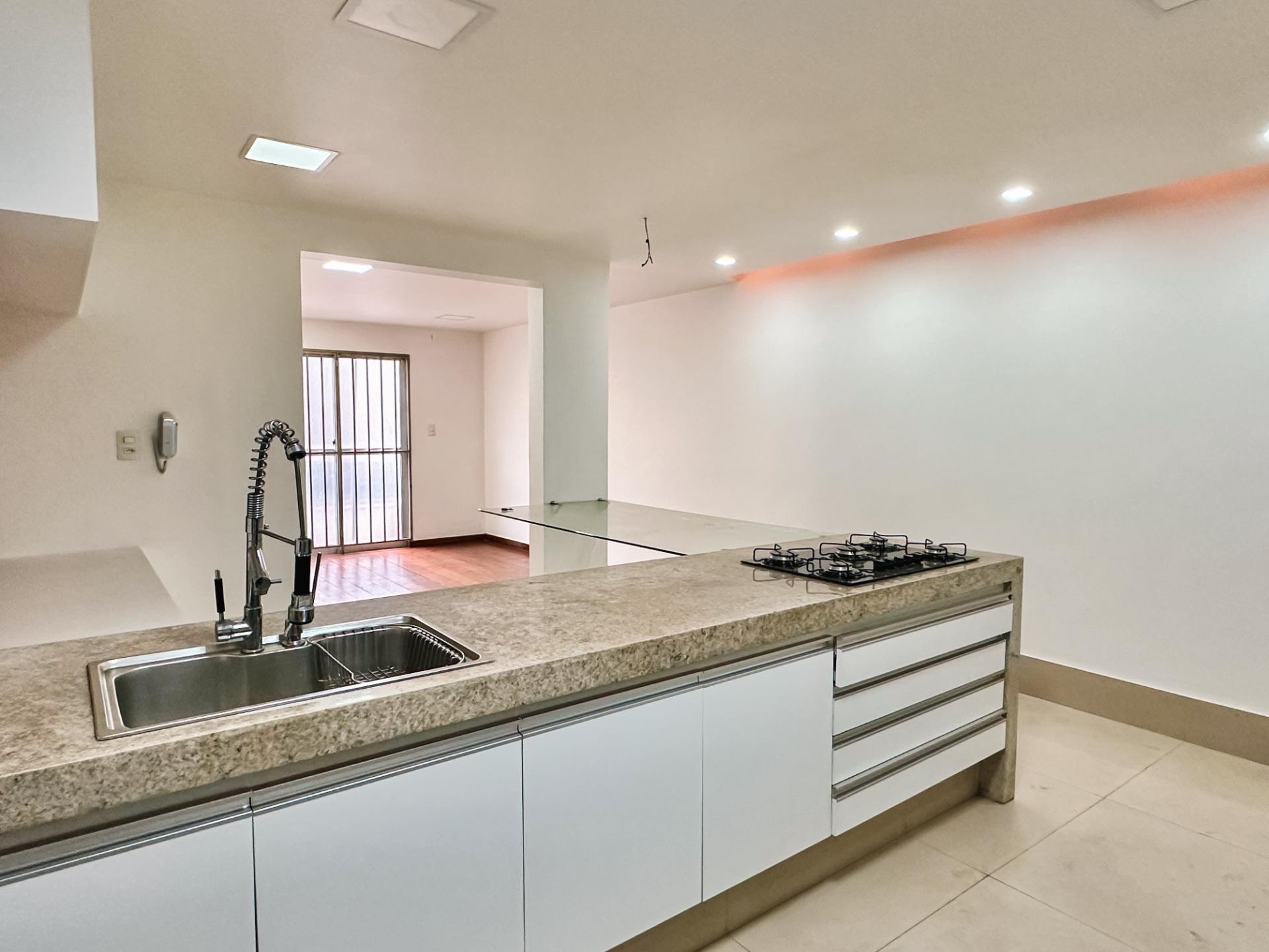 Santa Cecília: 3 quartos, suíte, reformado, 112m²., foto 3