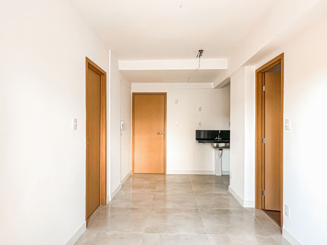 Apartamento no Centro, 2 suítes, vaga. 48m².
