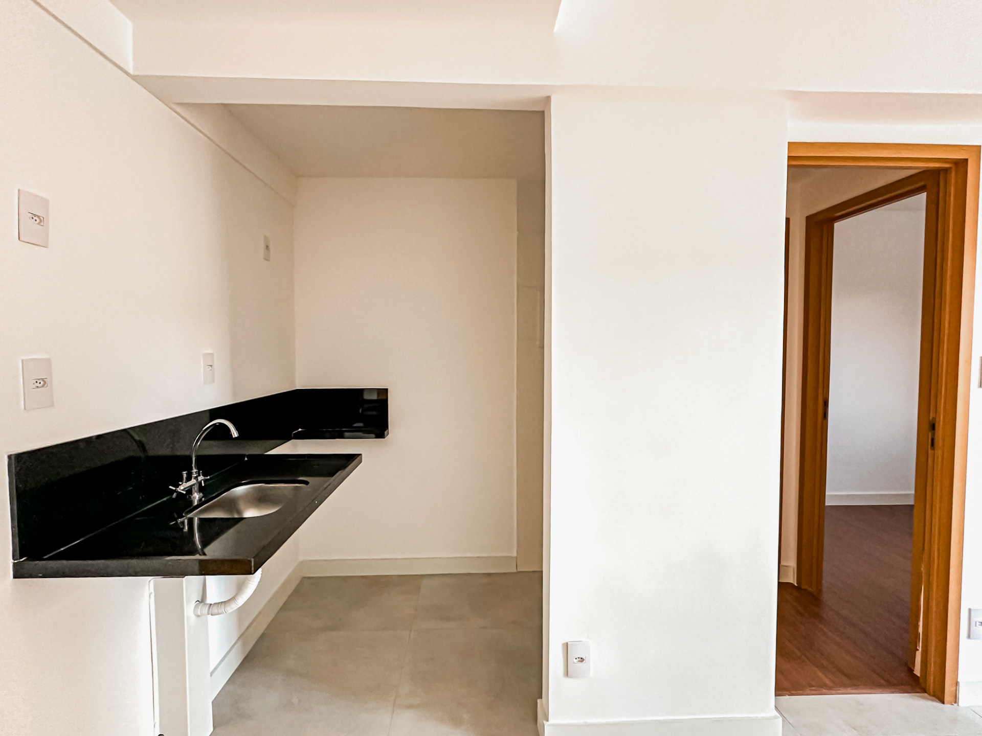 Apartamento no Centro, 2 suítes, vaga. 48m²., foto 6
