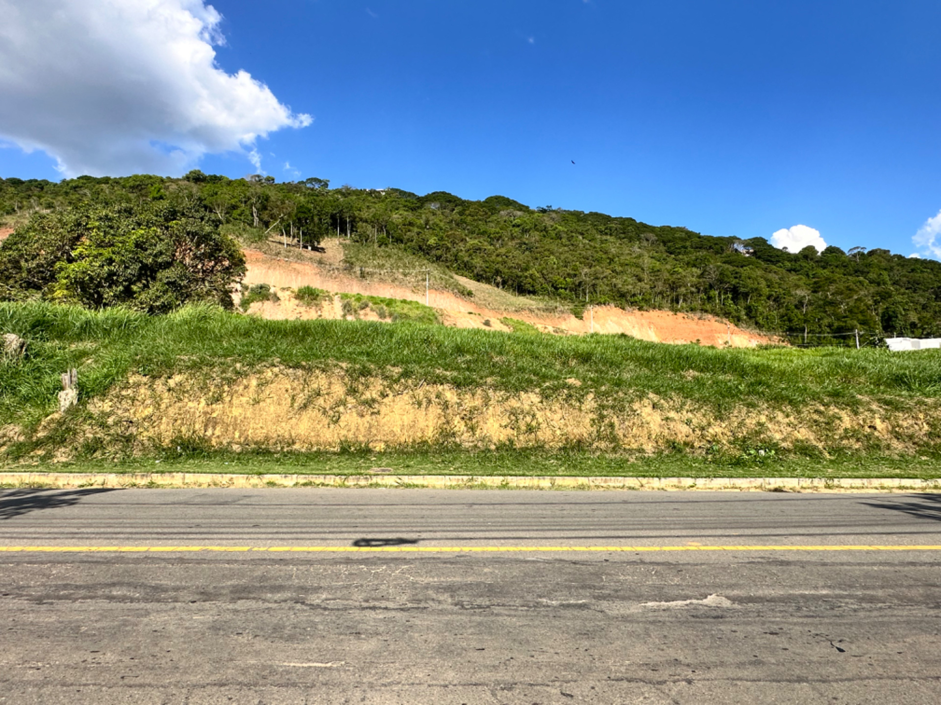 Terreno em São Pedro, 586m², expansão comercial ou familiar, foto 1