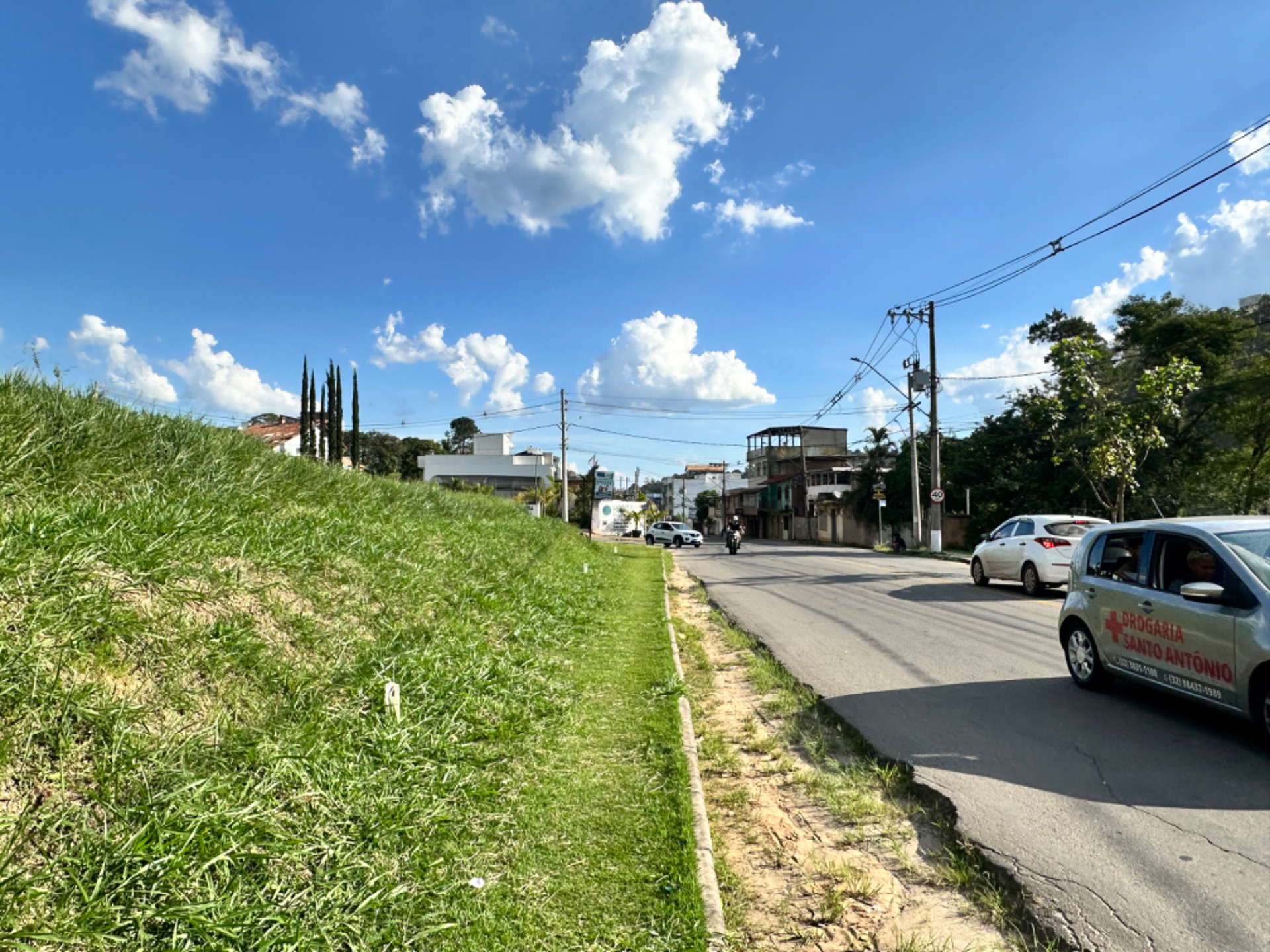 São Pedro. Terreno na rua principal. Marilândia. Comércio/moradia., foto 3